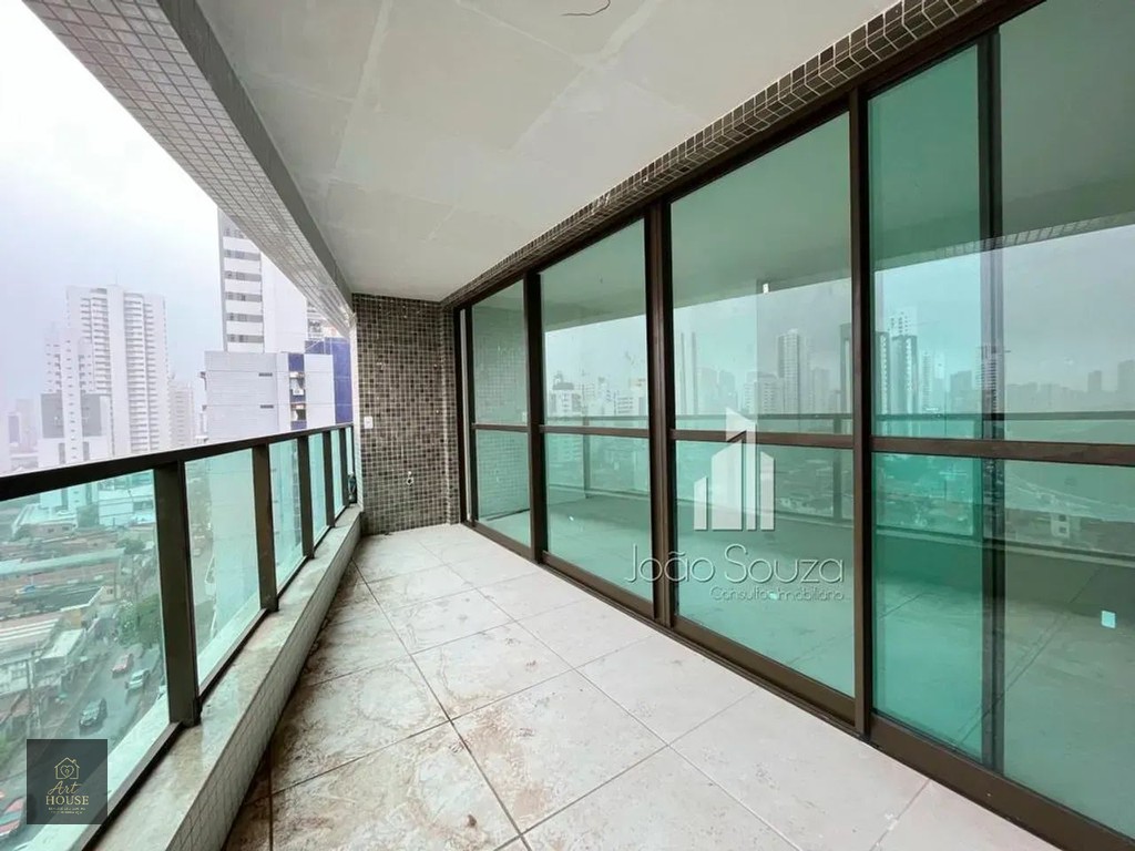 Apartamento à Venda no Edf. Jayme Figueiredo — foto