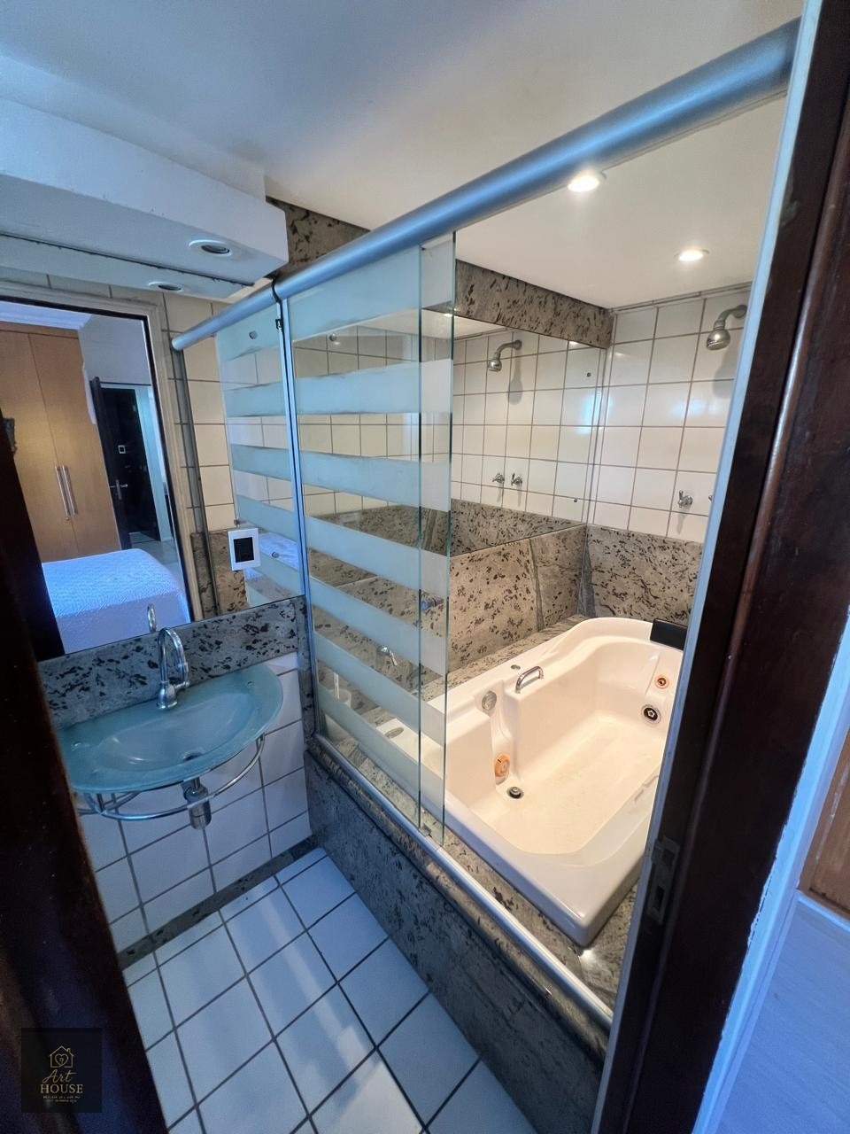 Apartamento à Venda com 3 Quartos – Edifício Castelo Laurier | Boa Viagem – Recife/PE — foto