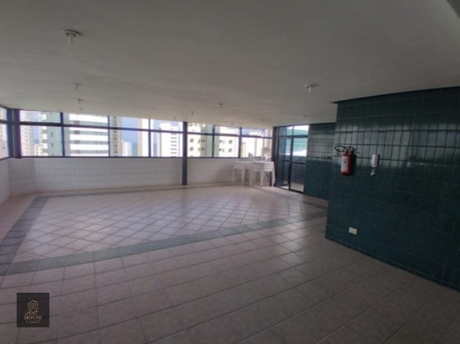 Apartamento à Venda com 3 Quartos – Edifício Castelo Laurier | Boa Viagem – Recife/PE — foto