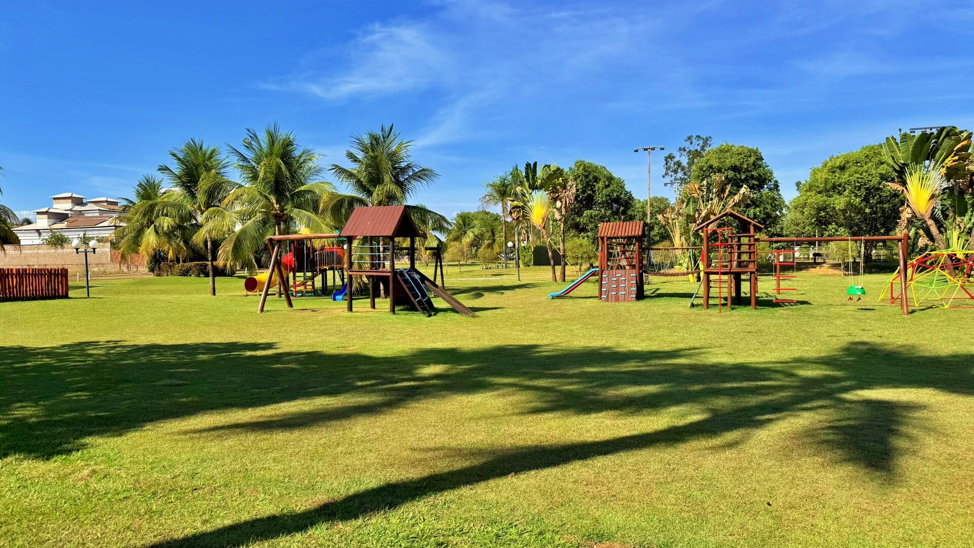 Terreno de 1.582 m² à Venda no Condomínio Polinésia Resort — foto