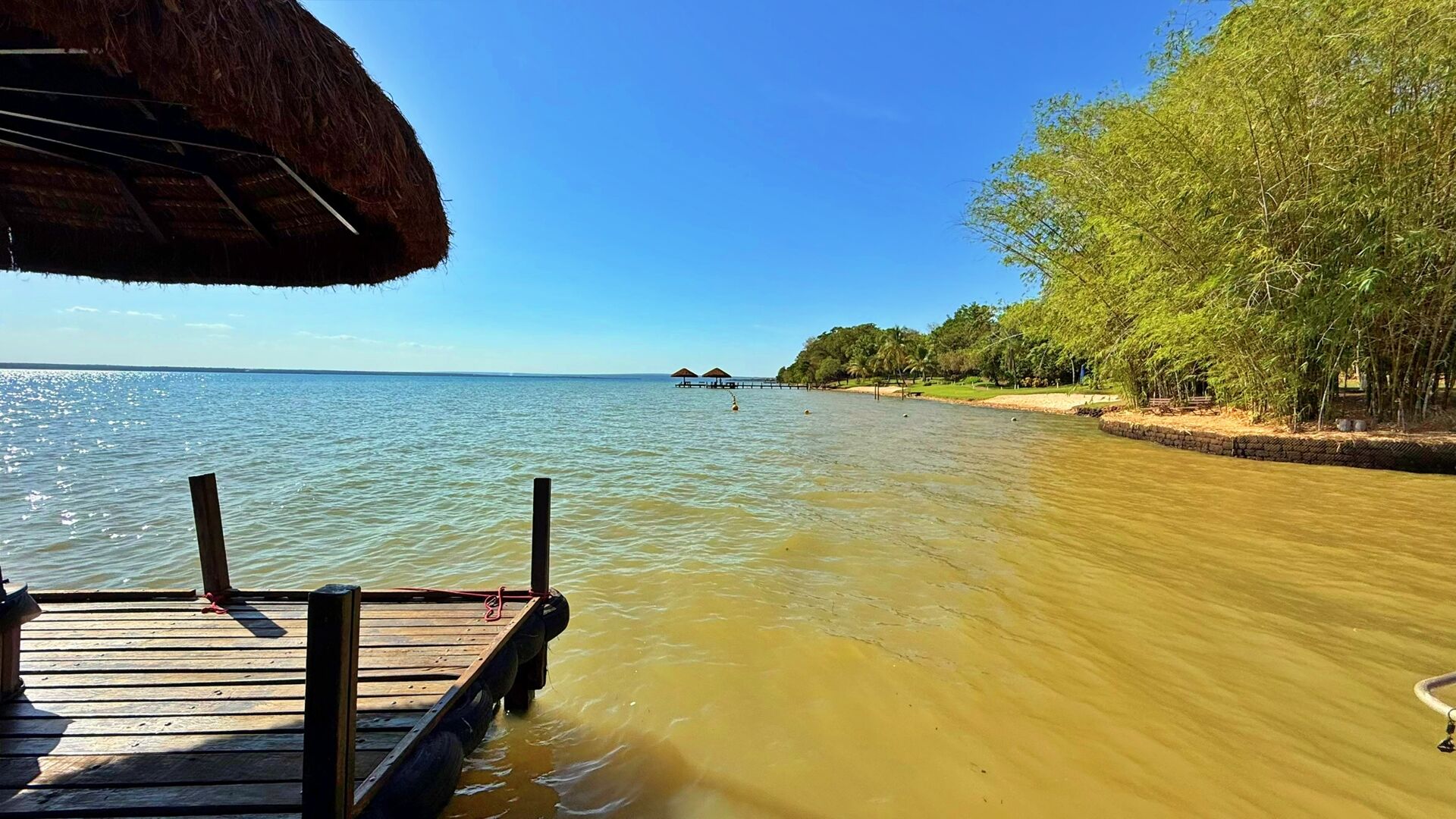 Terreno de 1.582 m² à Venda no Condomínio Polinésia Resort — foto