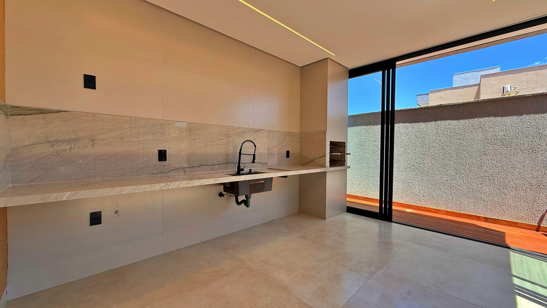 Casa 3 Suítes, 163 m²c/ Lazer à Venda no Condomínio Jardins Porto — foto