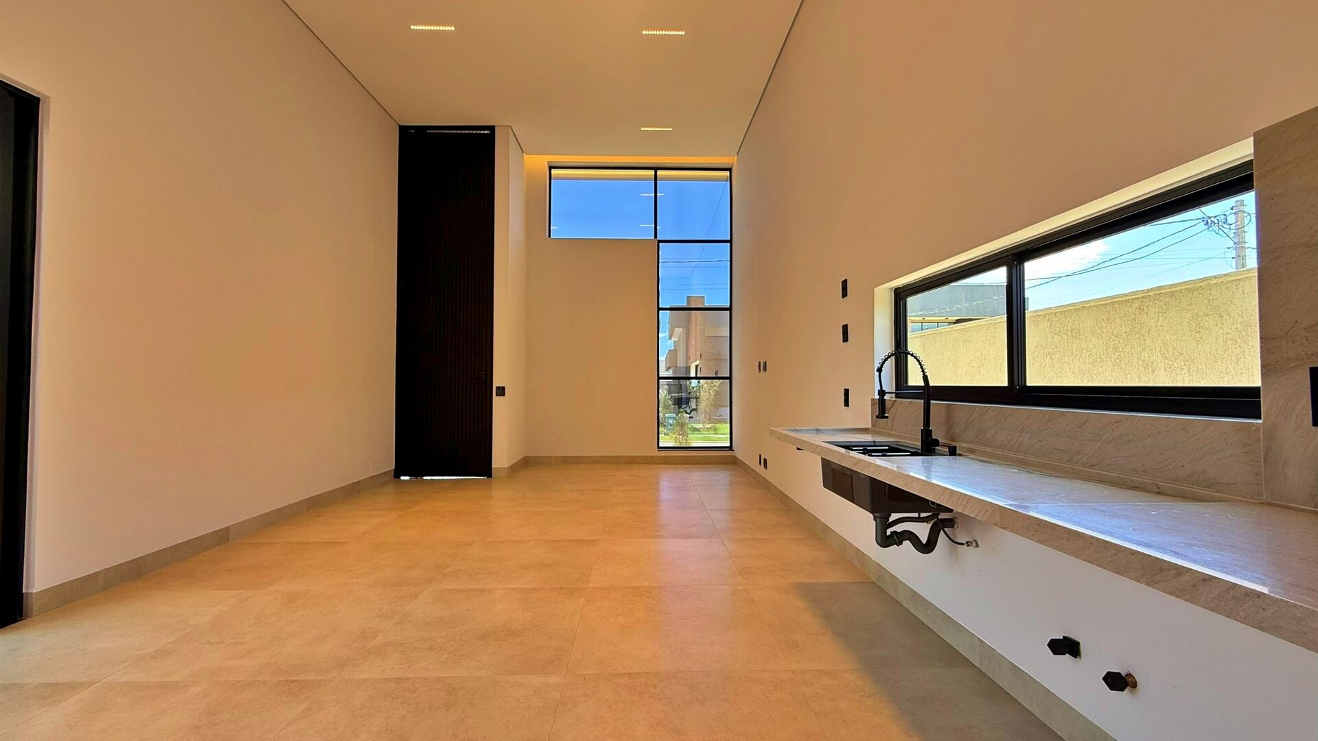 Casa 3 Suítes, 163 m²c/ Lazer à Venda no Condomínio Jardins Porto — foto