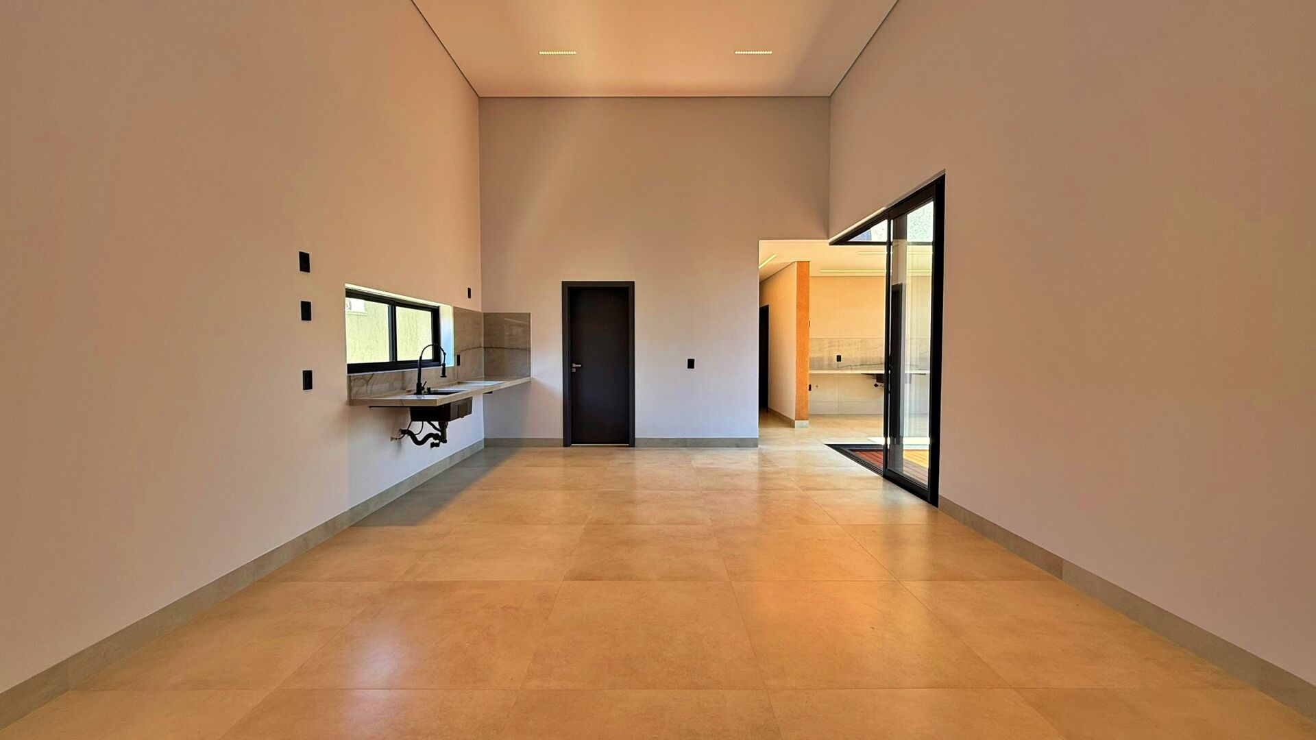 Casa 3 Suítes, 163 m²c/ Lazer à Venda no Condomínio Jardins Porto — foto