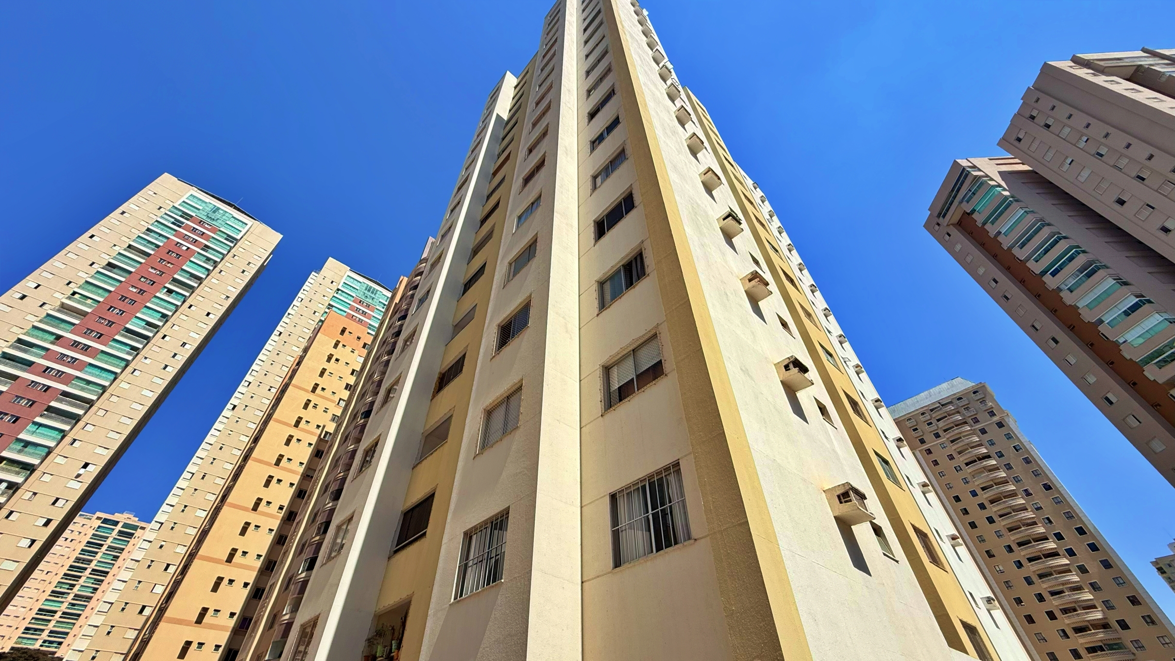 Apartamento de 2 Quartos com Suíte à Venda no Setor Bueno – Goiânia — foto