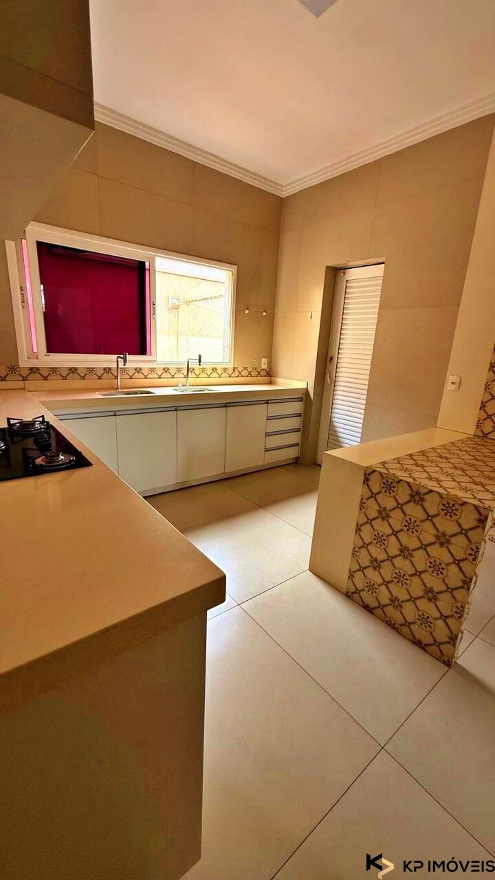 Sobrado 298m² com 5 Suítes na Quadra 110 Norte, Palmas/TO - Próximo às Melhores Escolas — foto