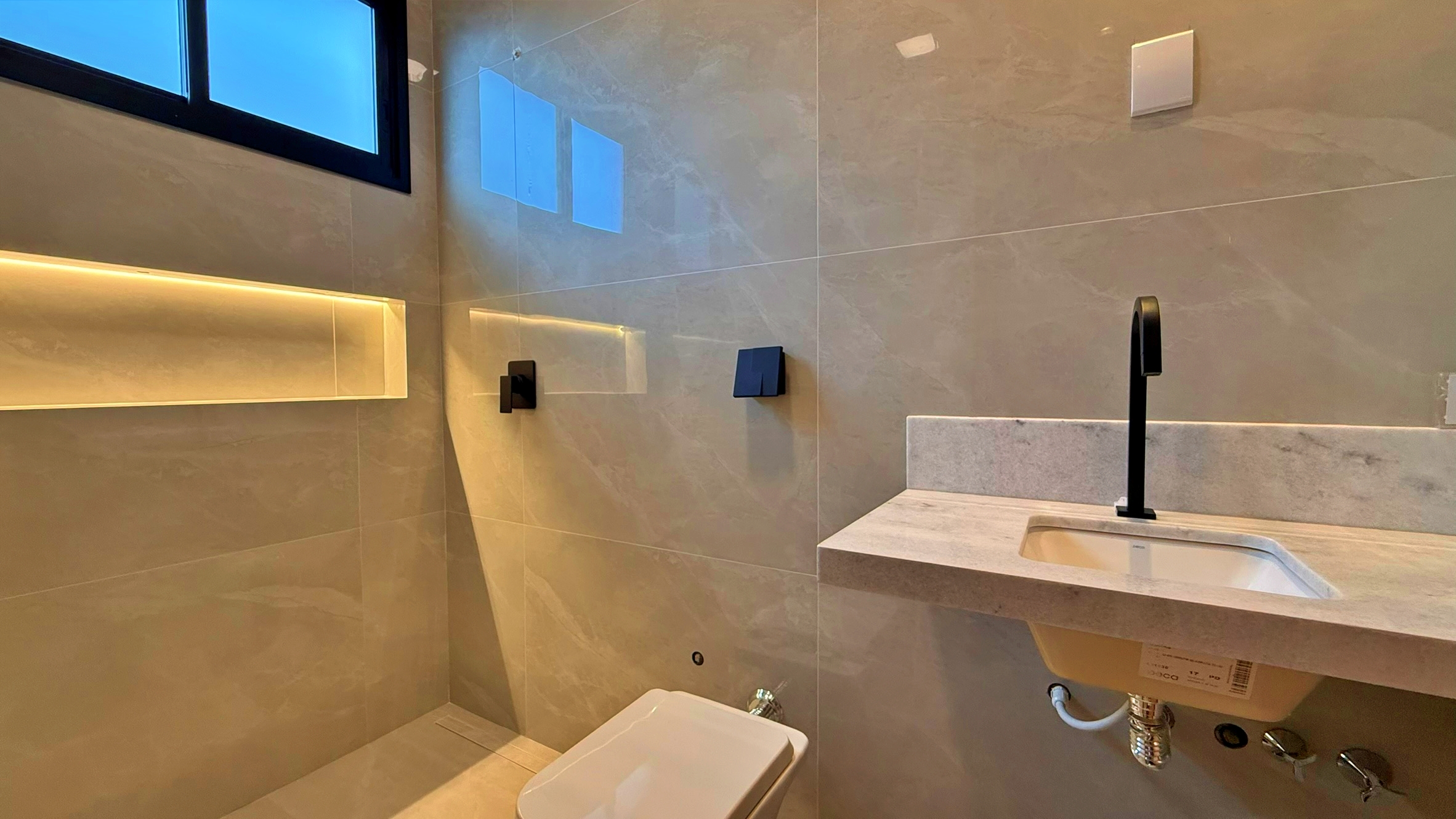 Casa 3 Suítes, 132 m² c/ Lazer à Venda no Condomínio Jardins Parma — foto