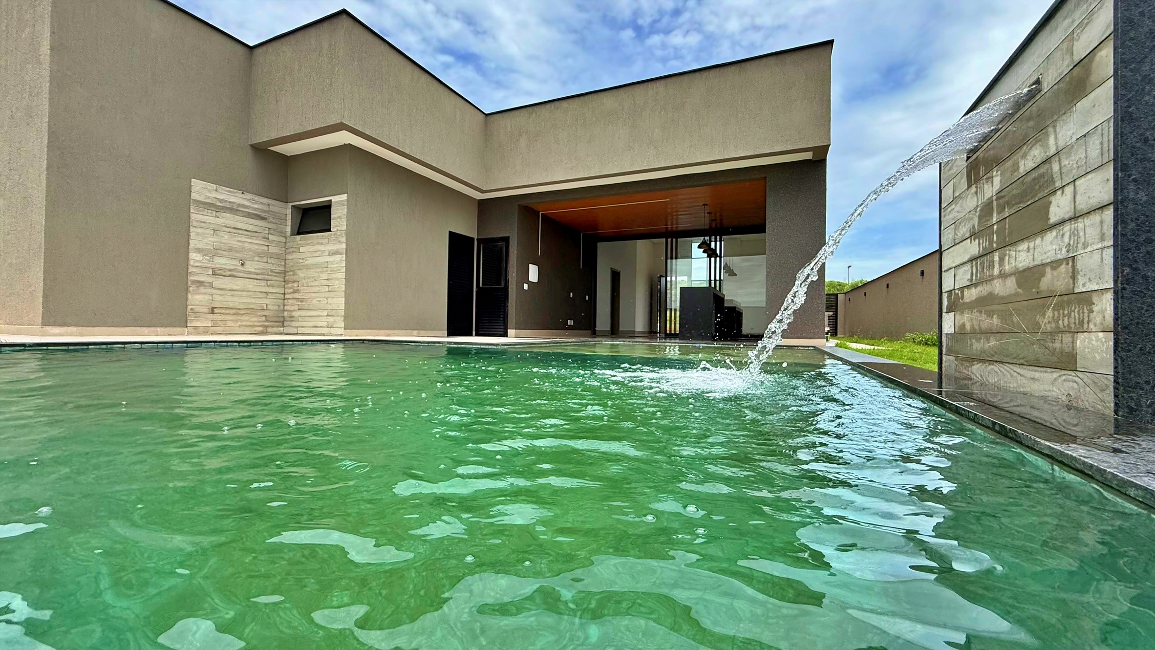 Casa, 4 quartos, 340 m² - Foto 29