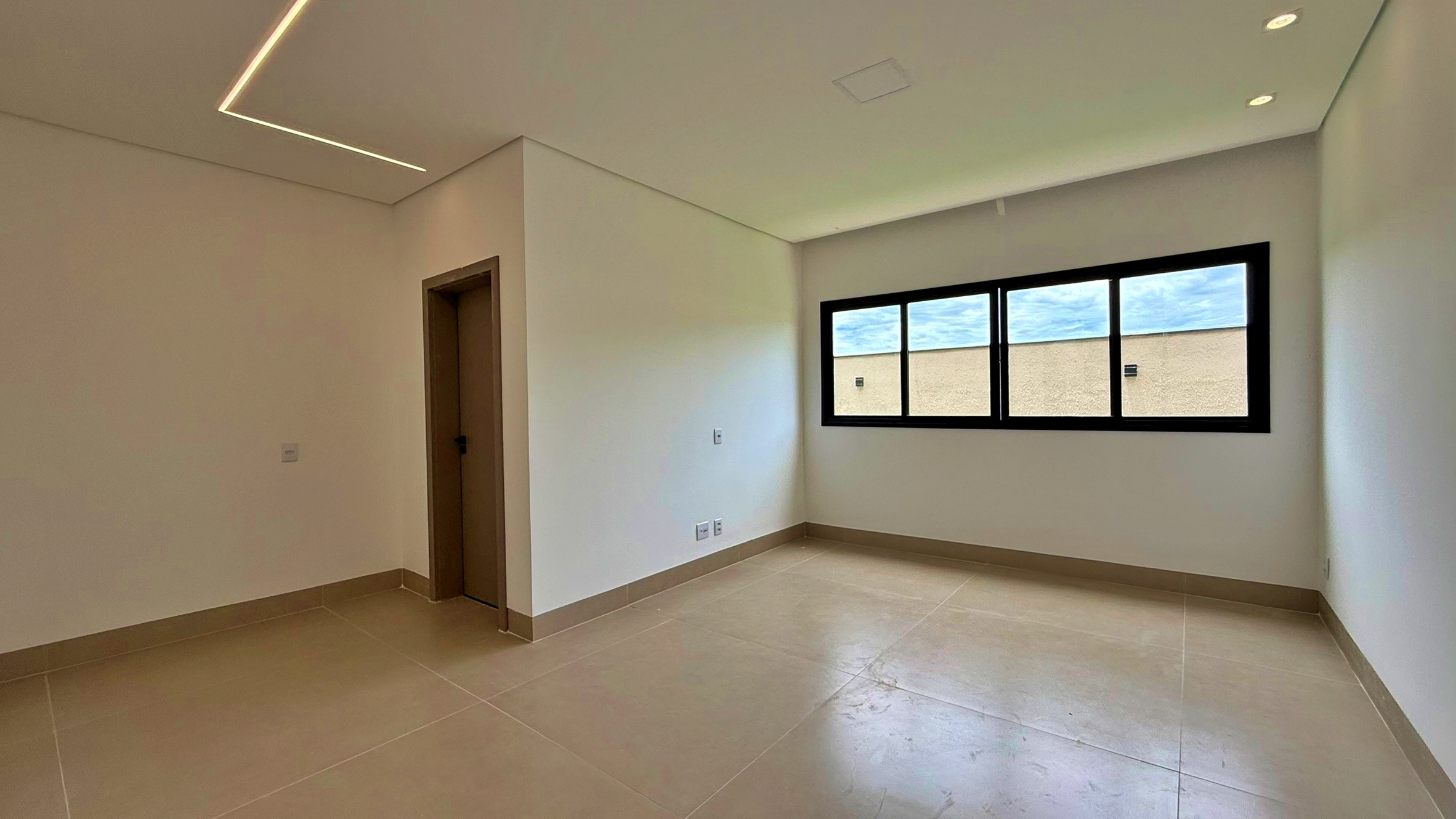 Casa, 4 quartos, 340 m² - Foto 35