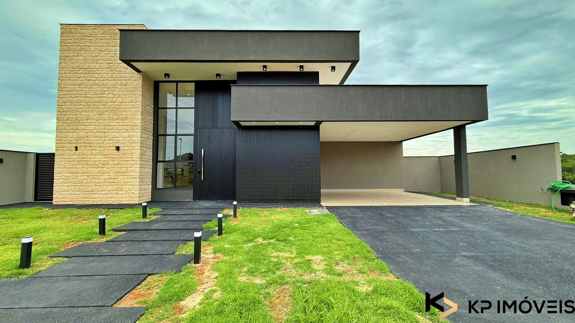 Casa Térrea 340m² | 4 Suítes no Plateau D'Or Unique - Goiânia — foto