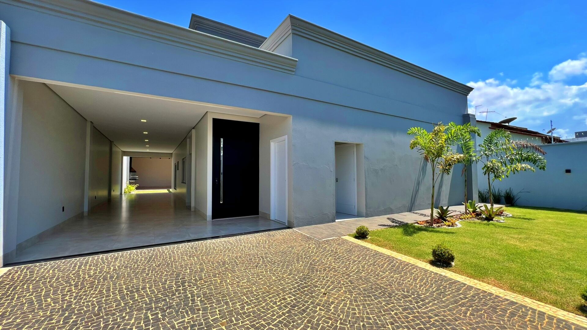 Casa 4 Suítes, 248 m² c/ Lazer à Venda na 309 Sul — foto