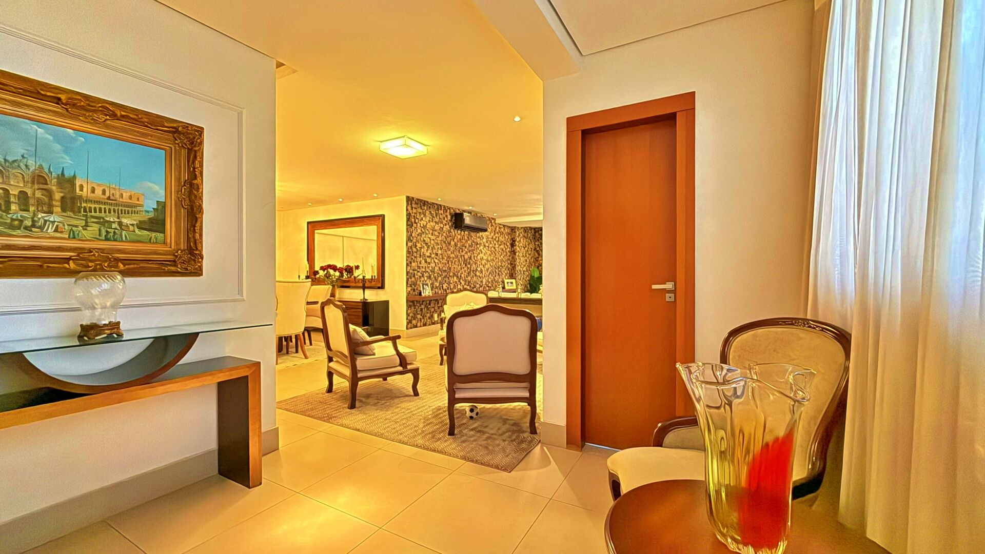 Apartamento 4 Suítes, 230 m² semi mobiliado à venda na 204 Sul - Edifício Mont D'or — foto