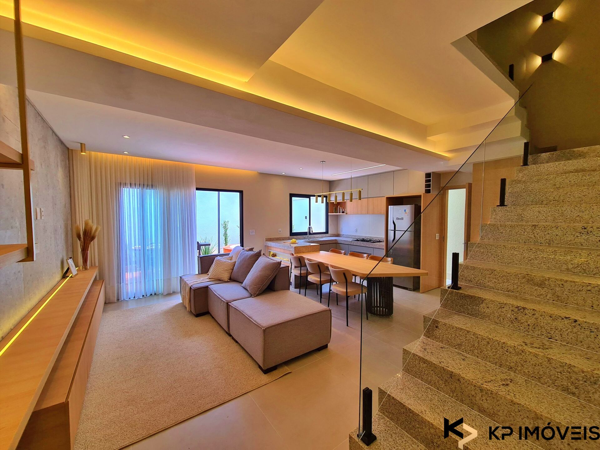 Sobrado 3 Suítes 147m² no Condomínio House Garden Jaó, Goiânia | Alto Padrão — foto