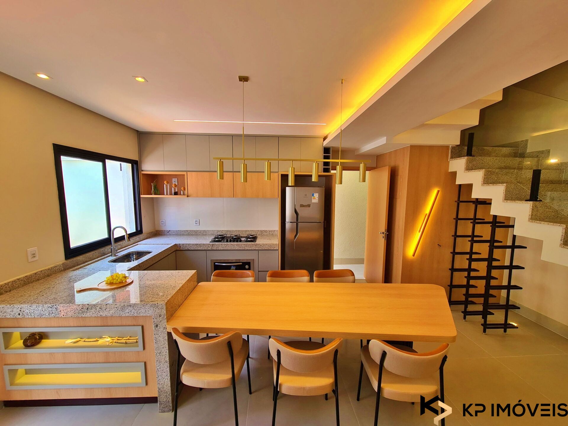 Sobrado 3 Suítes 147m² no Condomínio House Garden Jaó, Goiânia | Alto Padrão — foto