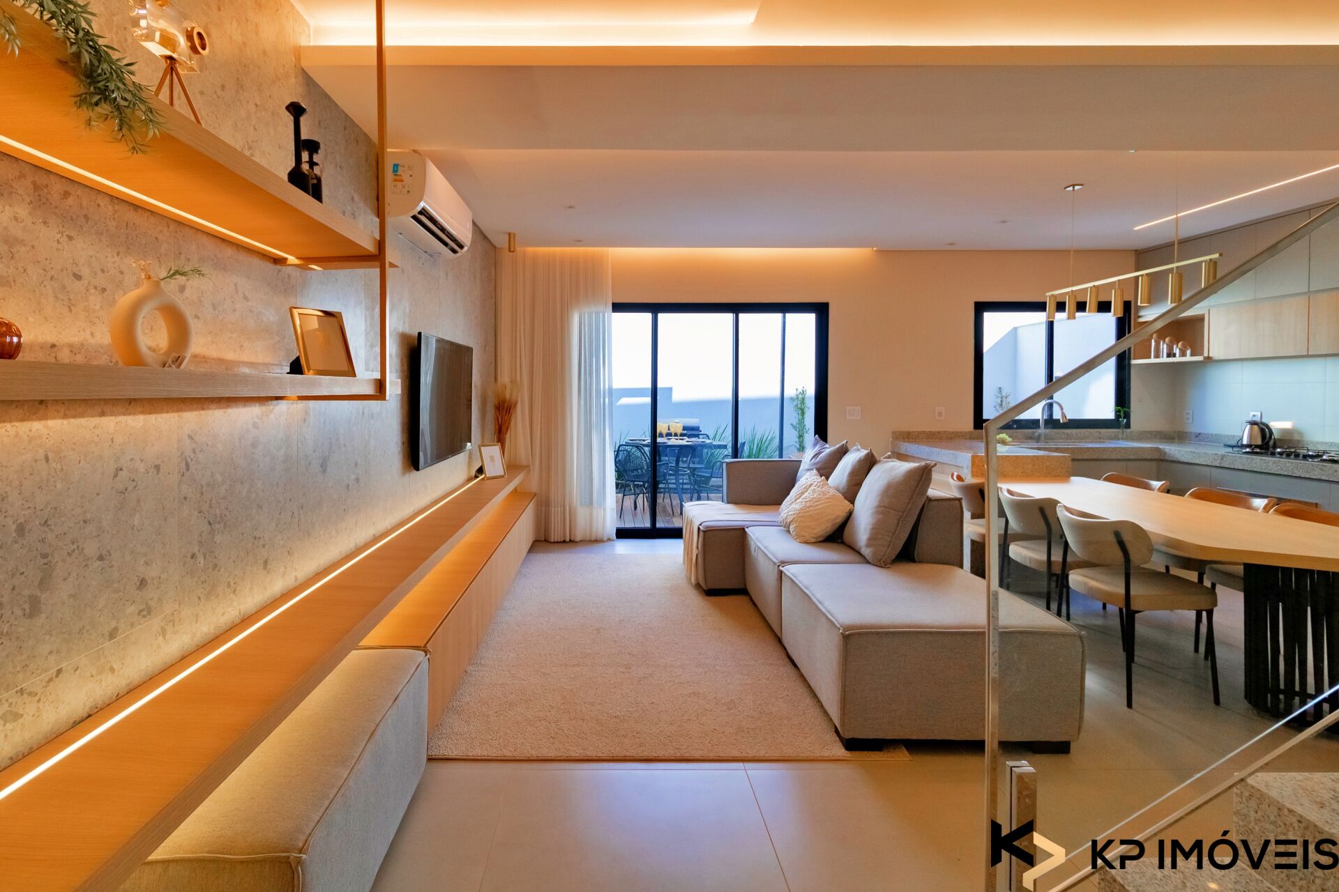 Sobrado 3 Suítes 147m² no Condomínio House Garden Jaó, Goiânia | Alto Padrão — foto