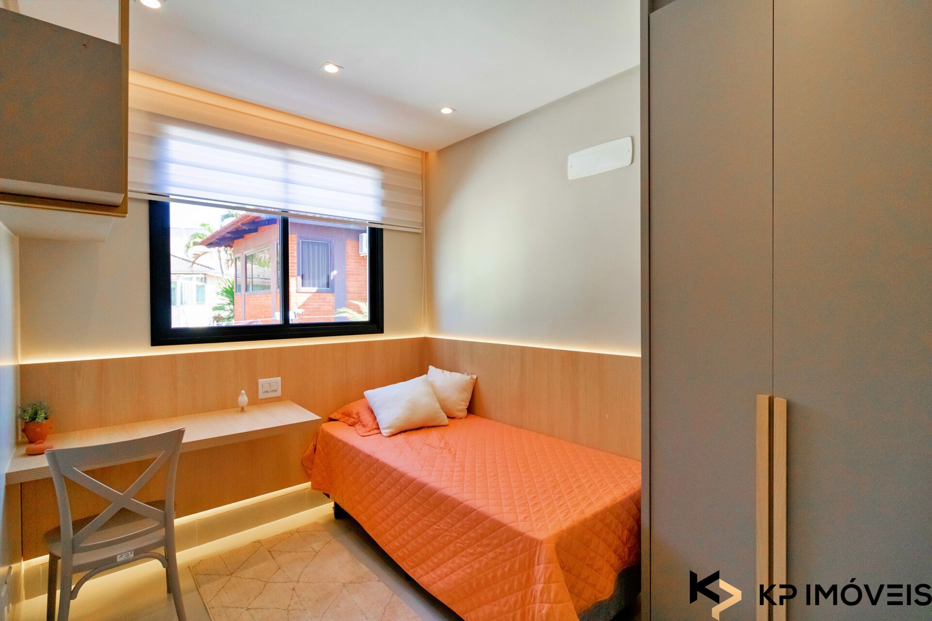 Sobrado 3 Suítes 147m² no Condomínio House Garden Jaó, Goiânia | Alto Padrão — foto