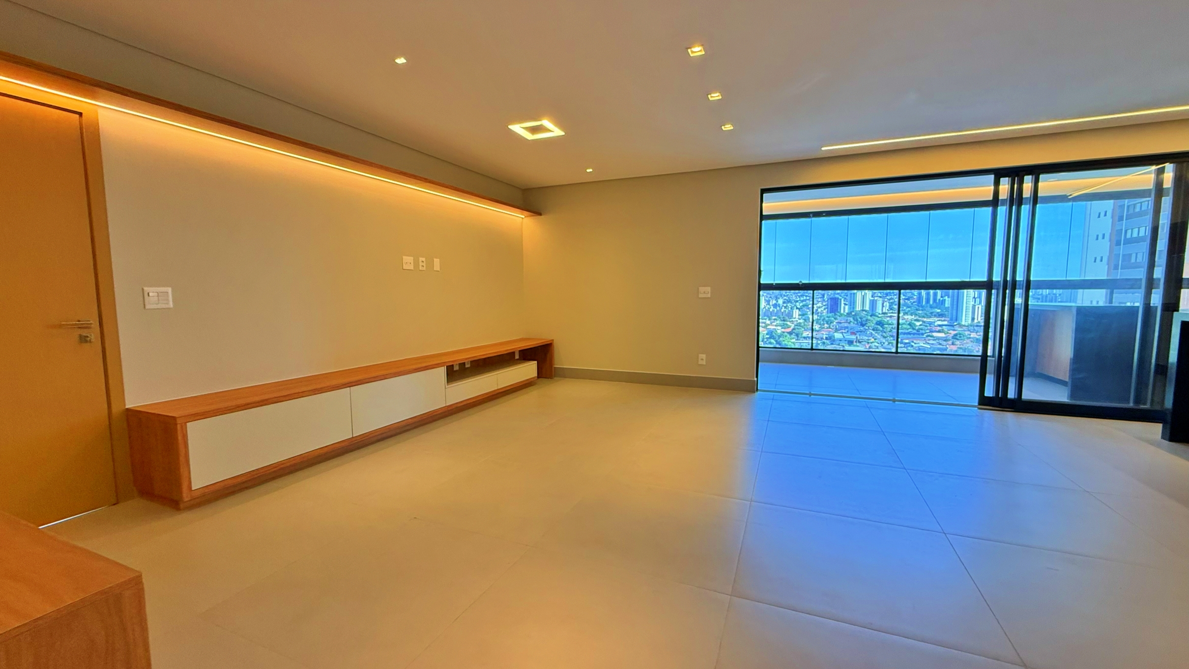 Apartamento 3 Suítes 160m² no Setor Bueno | Finest Bueno com Elevador Privativo — foto