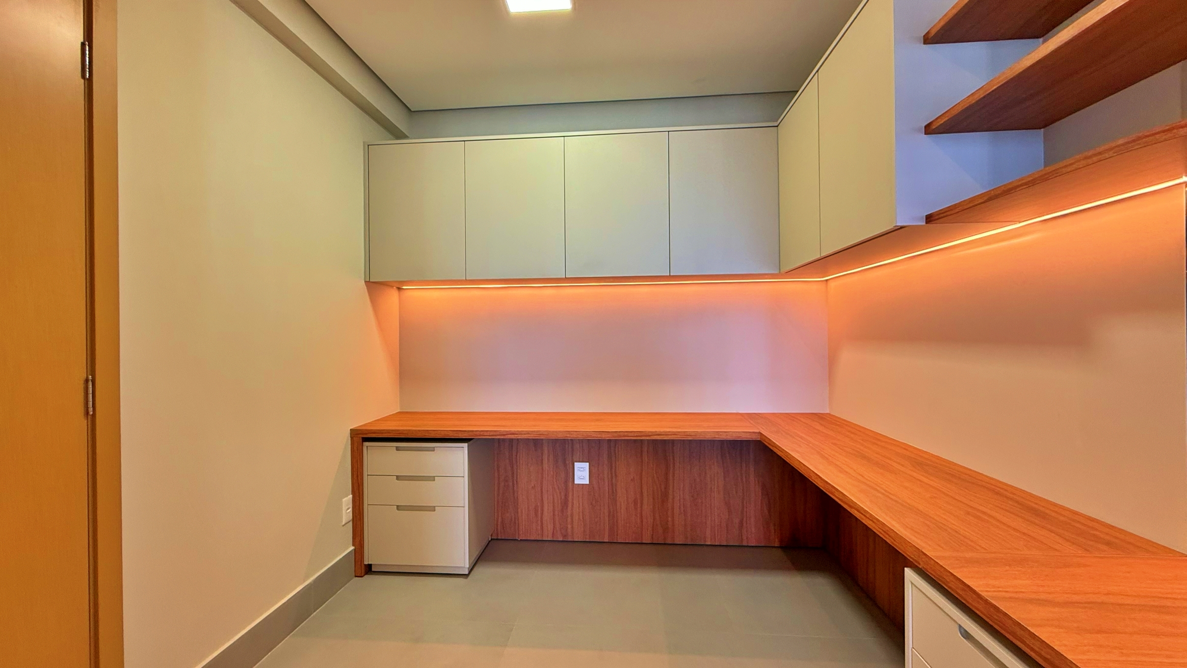 Apartamento 3 Suítes 160m² no Setor Bueno | Finest Bueno com Elevador Privativo — foto