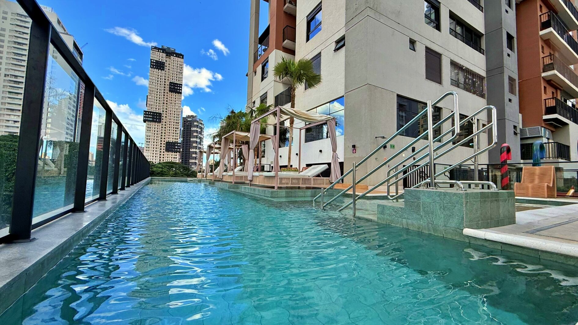 Alive Bueno: 75m² de Design Urbano com 2 Suítes em Goiânia — foto