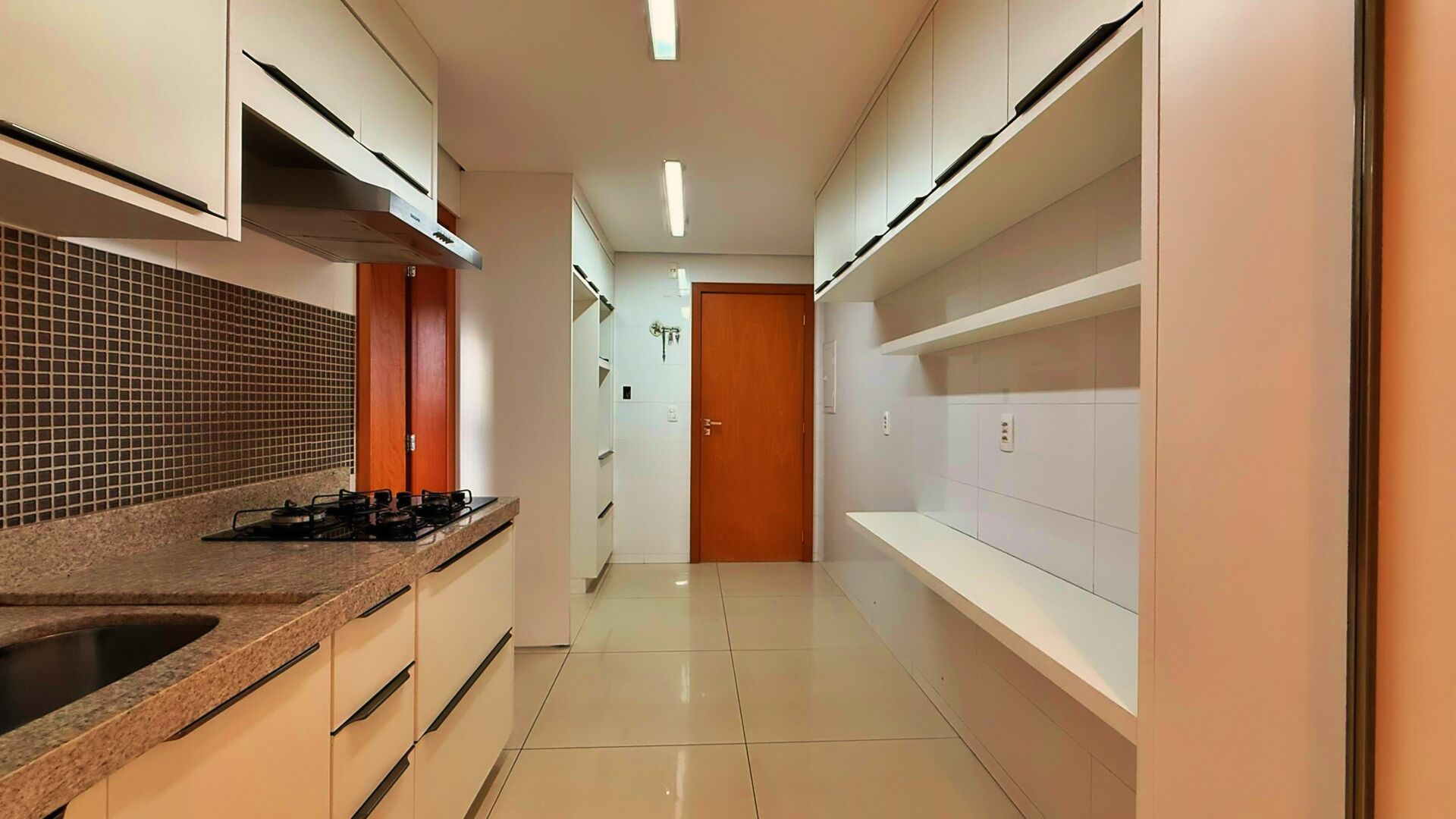 Apartamento 3 Suítes, 138 m² c/ Armários à Venda no Setor Bueno - Atmosphere Front Park — foto