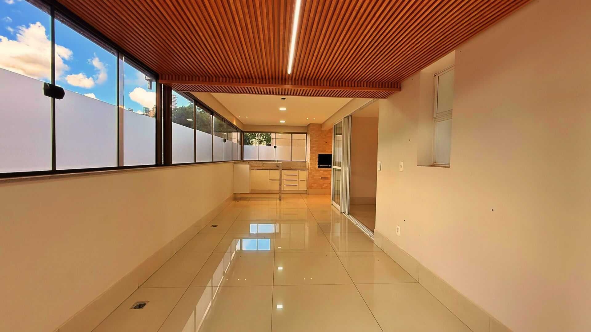 Apartamento 3 Suítes, 138 m² c/ Armários à Venda no Setor Bueno - Atmosphere Front Park — foto