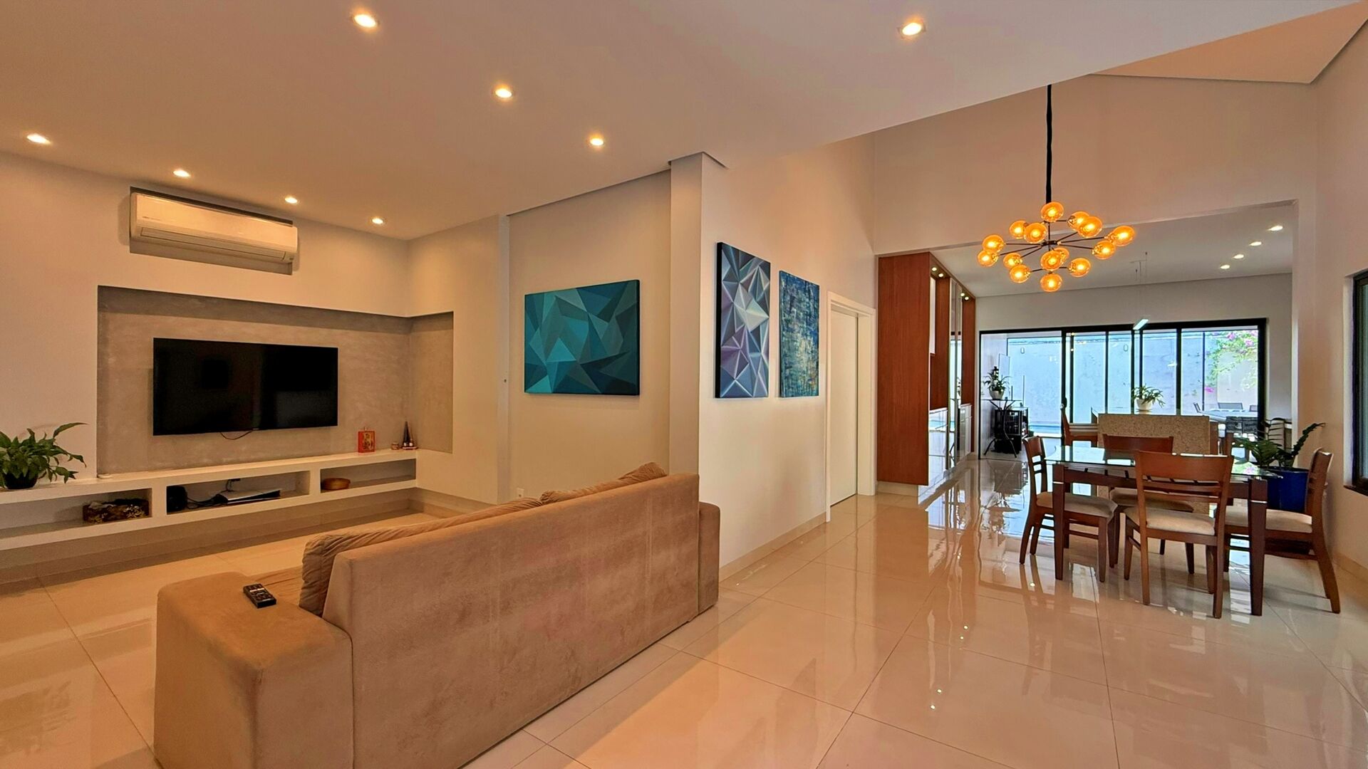 Casa 3 Suítes, 234 m² c/ Lazer à Venda na 404 Sul — foto
