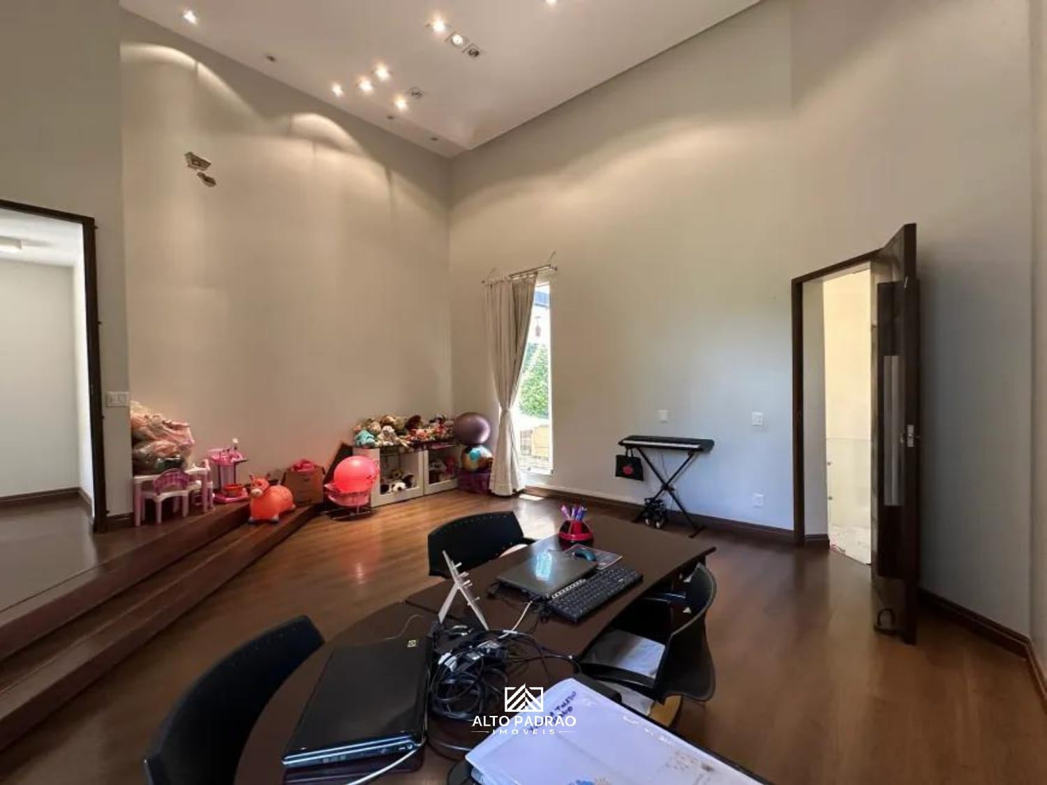 Casa, 3 quartos, 398 m² - Foto 9