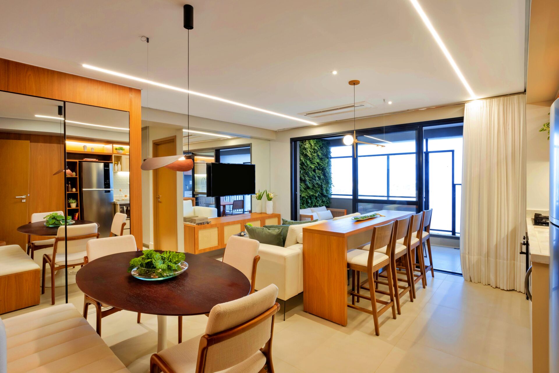 Azure Compact Life: O Horizonte da Vida Contemporânea e do Investimento Sólido no Coração do Marista — foto