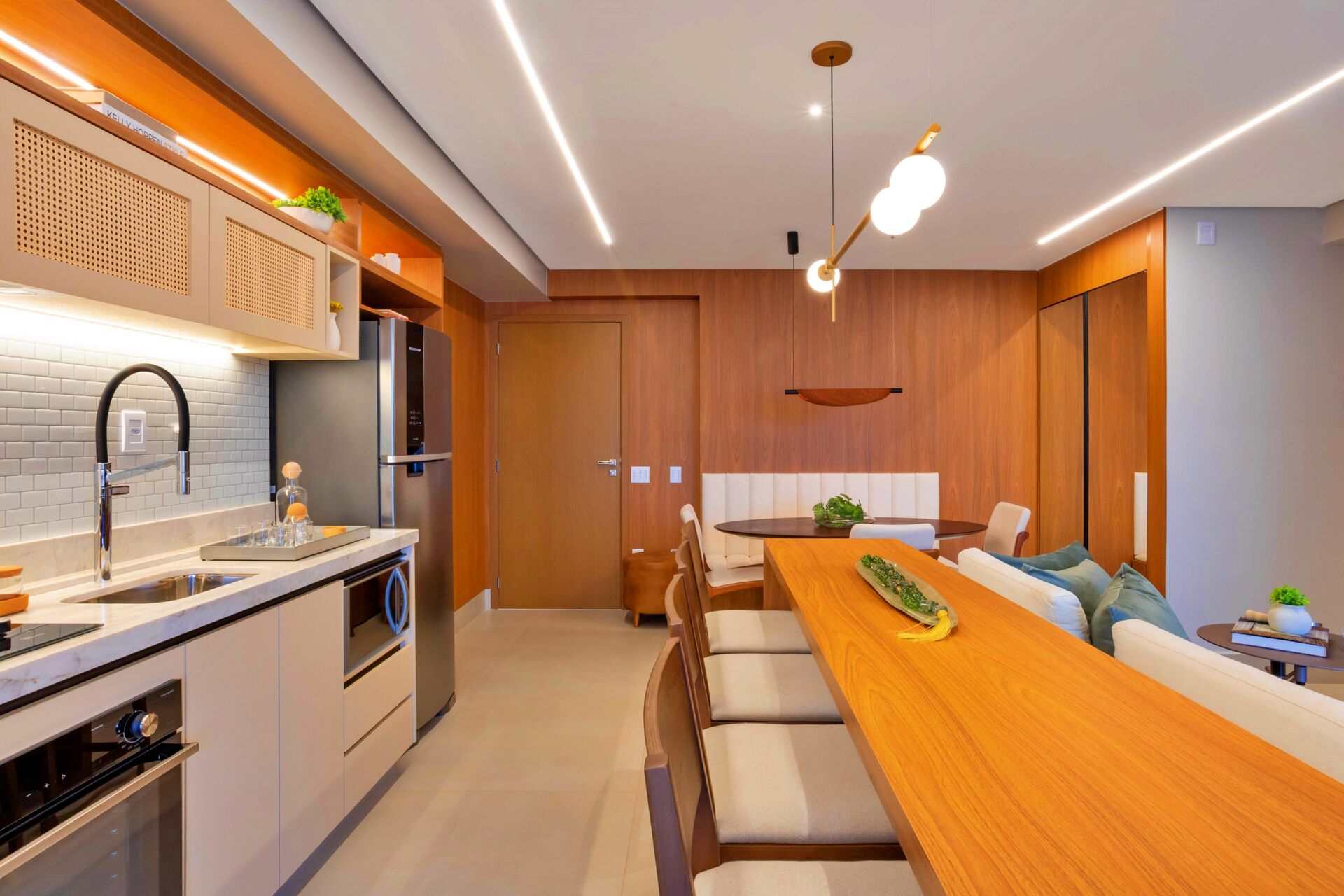 Azure Compact Life: O Horizonte da Vida Contemporânea e do Investimento Sólido no Coração do Marista — foto