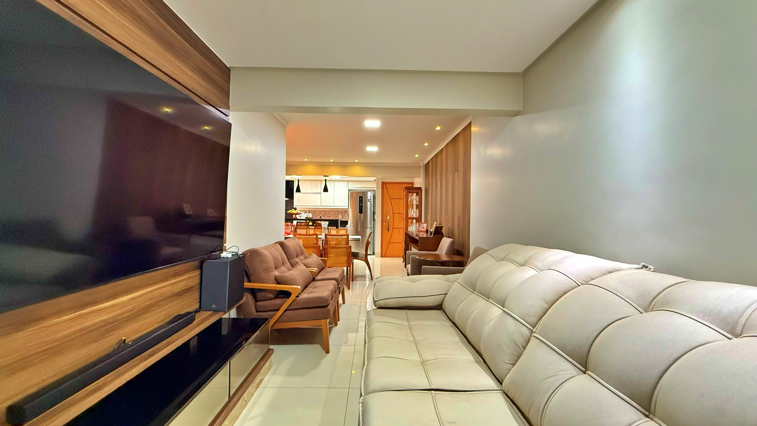 Apartamento à Venda no Setor Bueno com 3 Quartos e Escritório | Edifício San Bernardo — foto