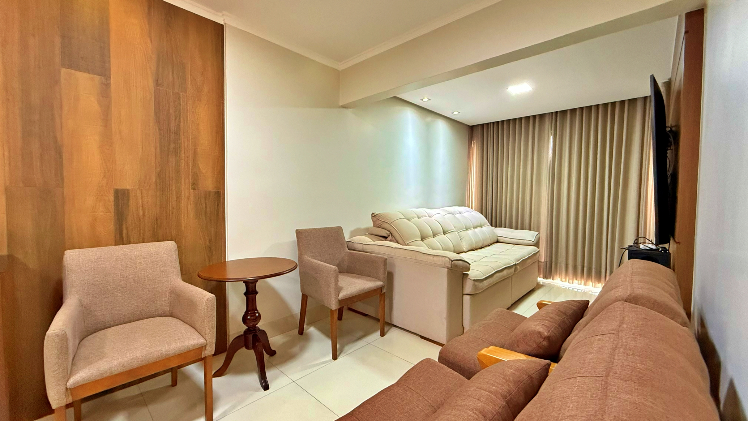 Apartamento à Venda no Setor Bueno com 3 Quartos e Escritório | Edifício San Bernardo — foto