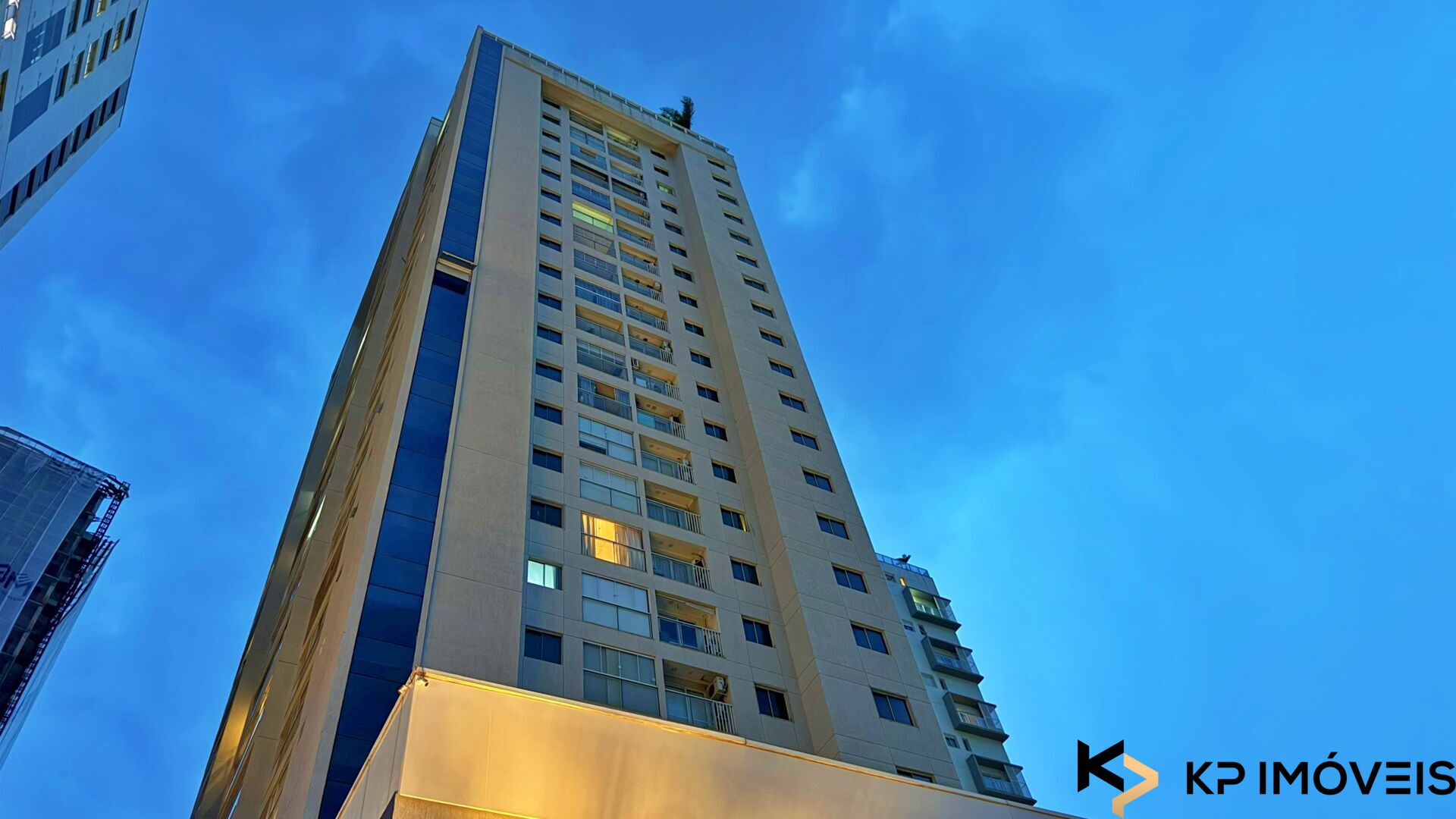 Apartamento de 2 Quartos, 56m² - Metropolitan Torre Barcelona: Seu Investimento Inteligente no Jardim Goiás, Goiânia — foto