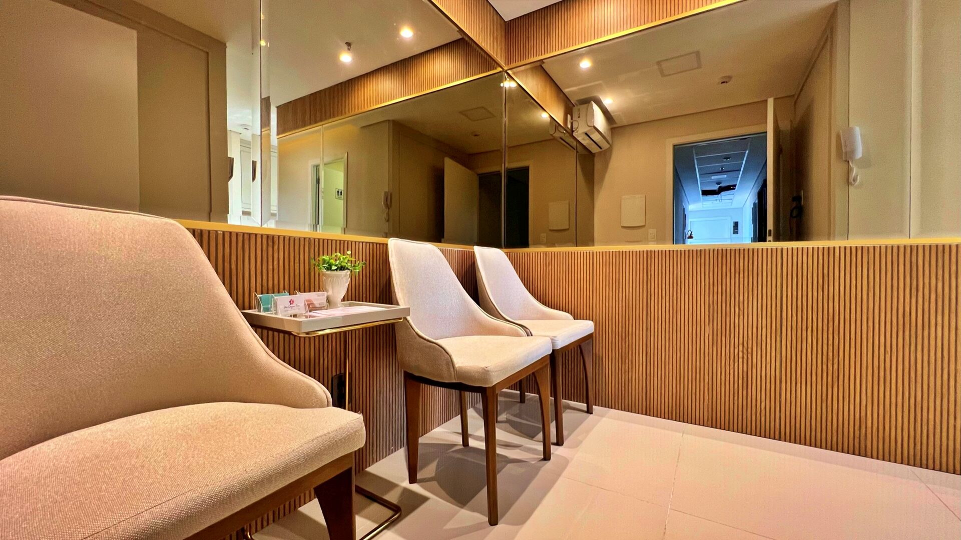 Sala Comercial Mobiliada à venda no Urban Futuro — foto
