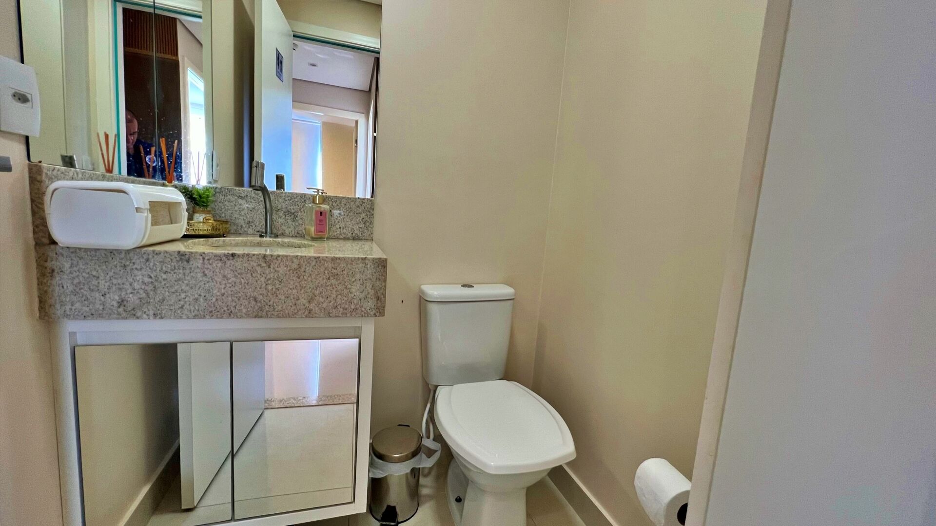 Sala Comercial Mobiliada à venda no Urban Futuro — foto