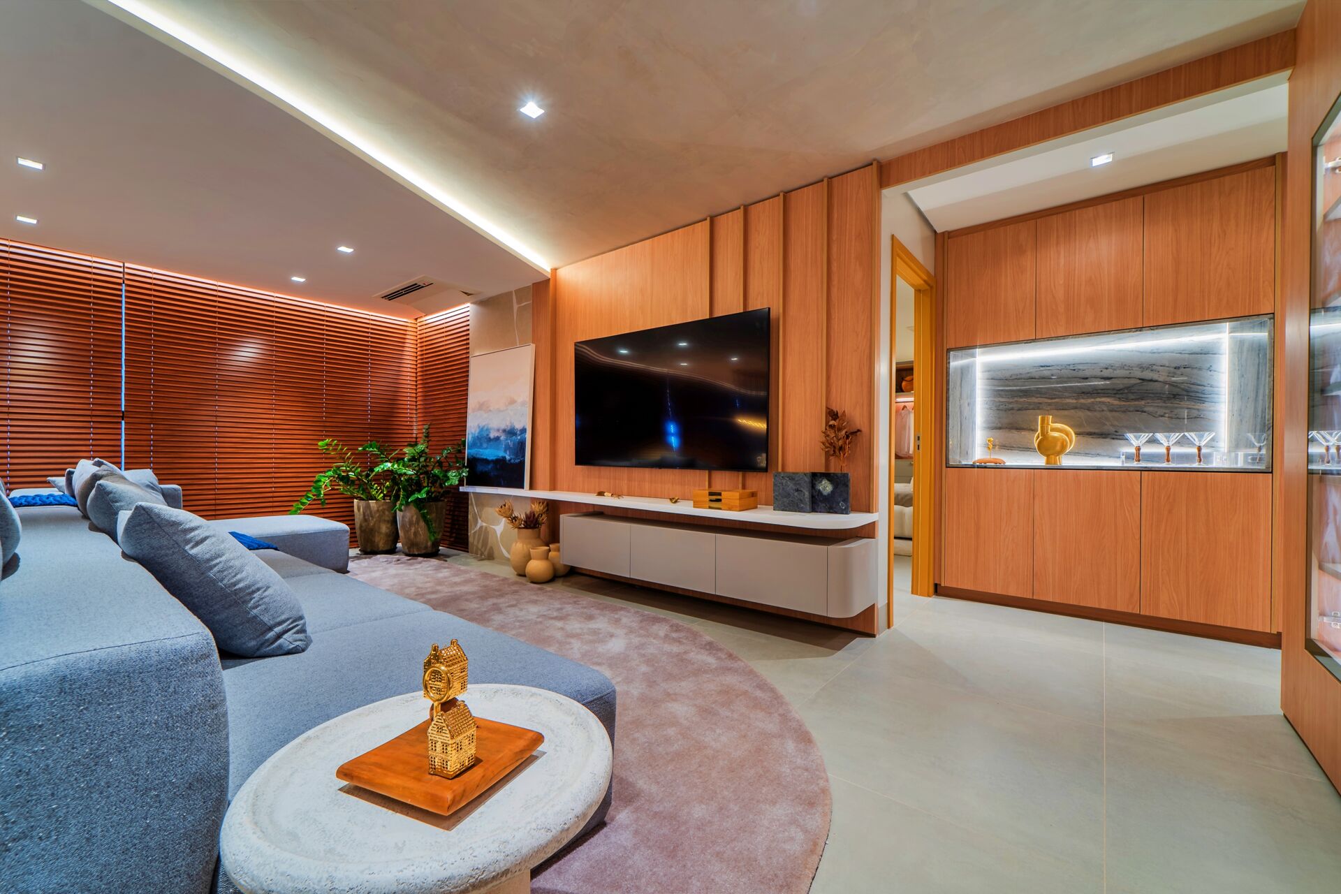 Parque El Retiro: Apartamentos de 143 a 164 m² em Frente ao Euro Park - Viva a Elegância Urbana" — foto
