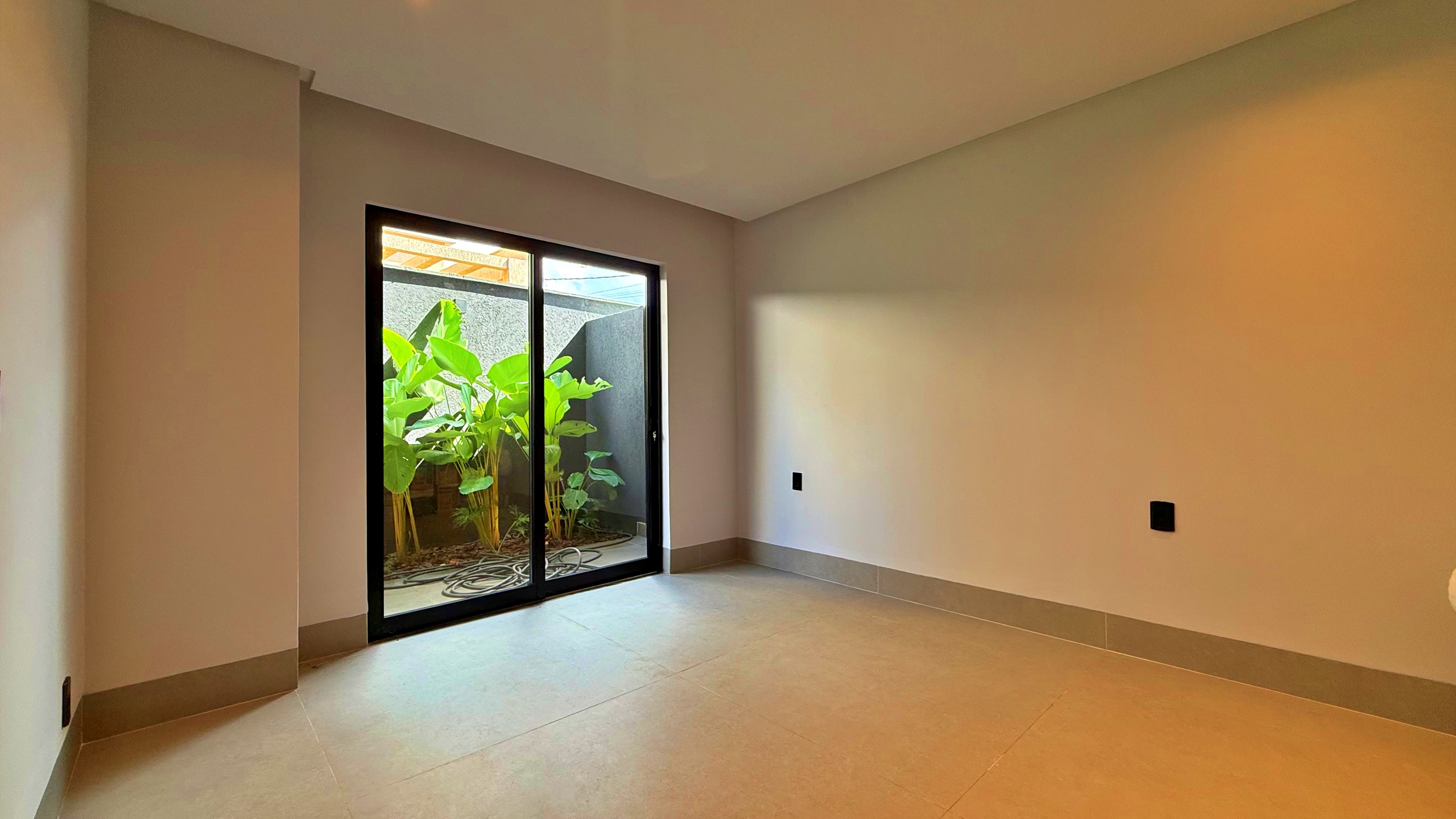 Sobrado 4 Suítes à Venda no Condomínio Jardins Capri em Senador Canedo - Vista Panorâmica e Tecnologia Residencial — foto