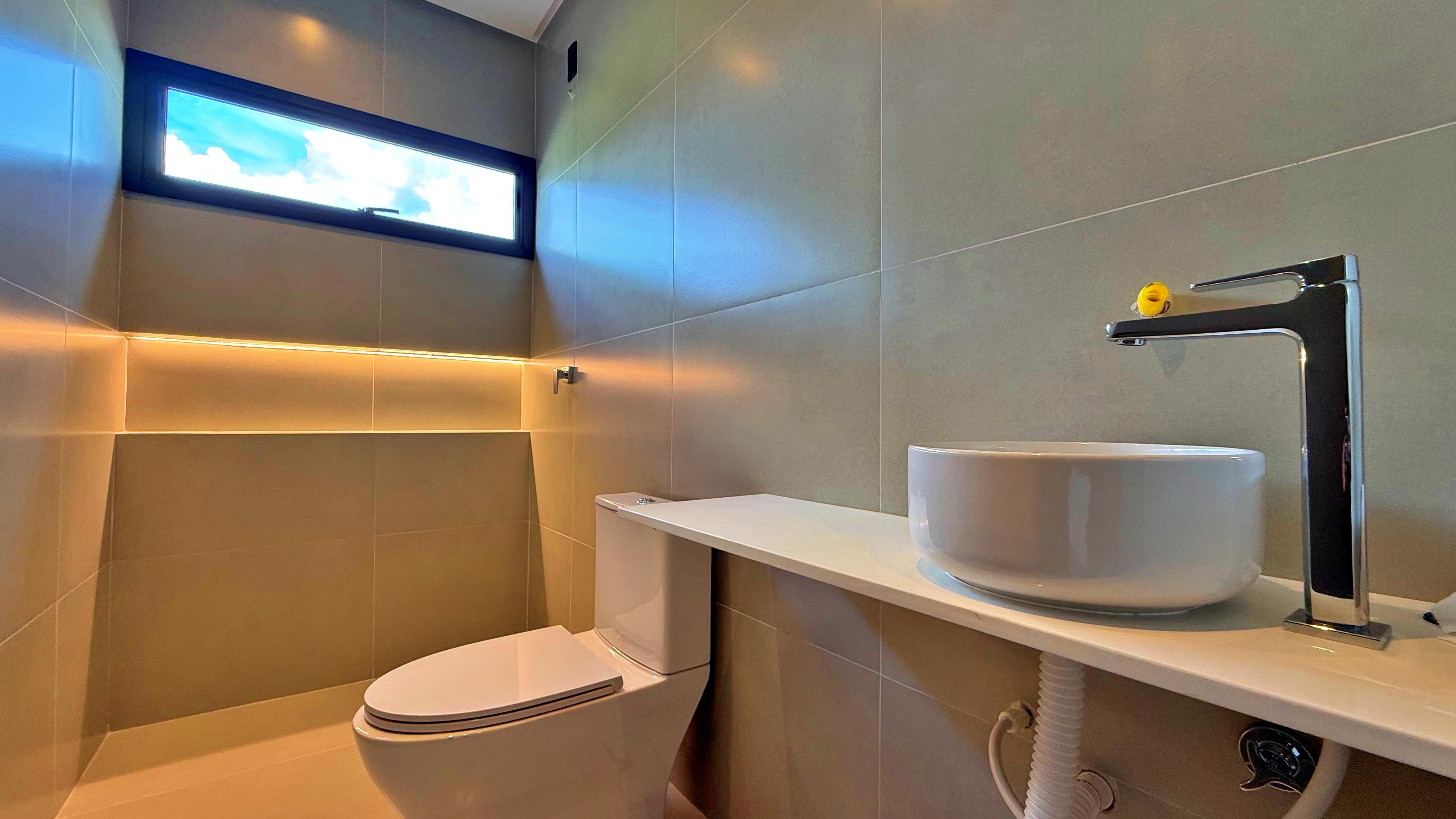 Sobrado 4 Suítes à Venda no Condomínio Jardins Capri em Senador Canedo - Vista Panorâmica e Tecnologia Residencial — foto