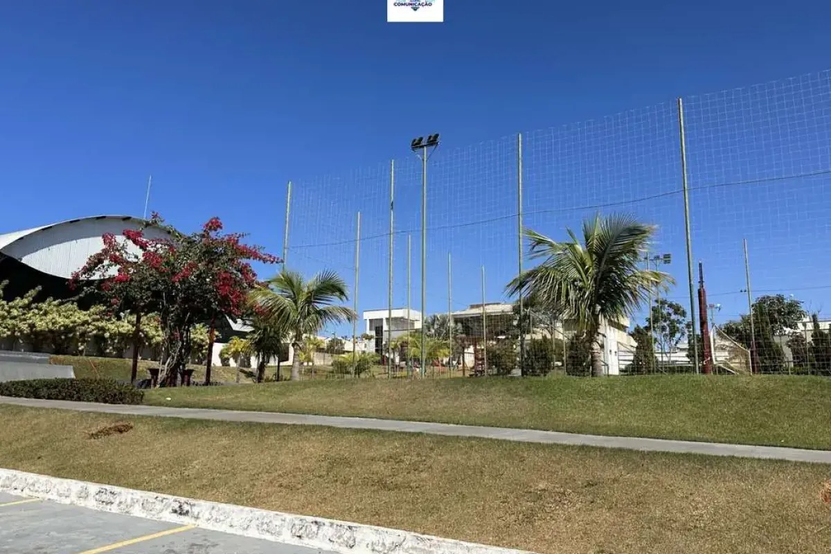 Terreno à venda no bairro Residencial Condomínio Jardim Veneza em Senador Canedo/GO — foto