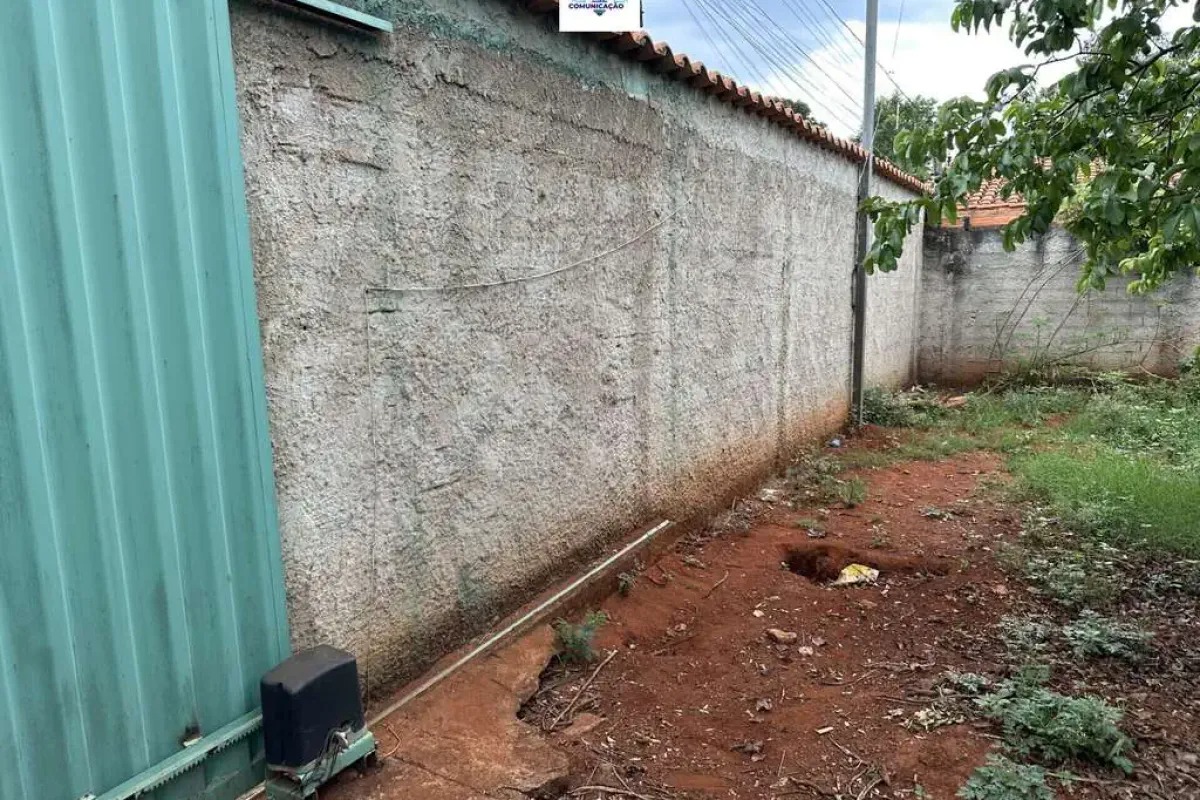 Terreno à venda no bairro Setor Santos Dumont em Goiânia/GO — foto