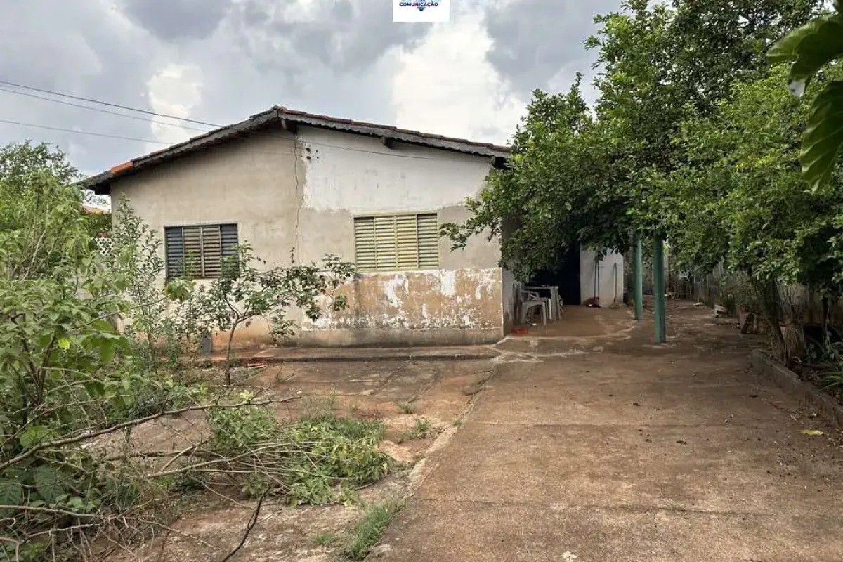 Terreno à venda no bairro Setor Santos Dumont em Goiânia/GO — foto