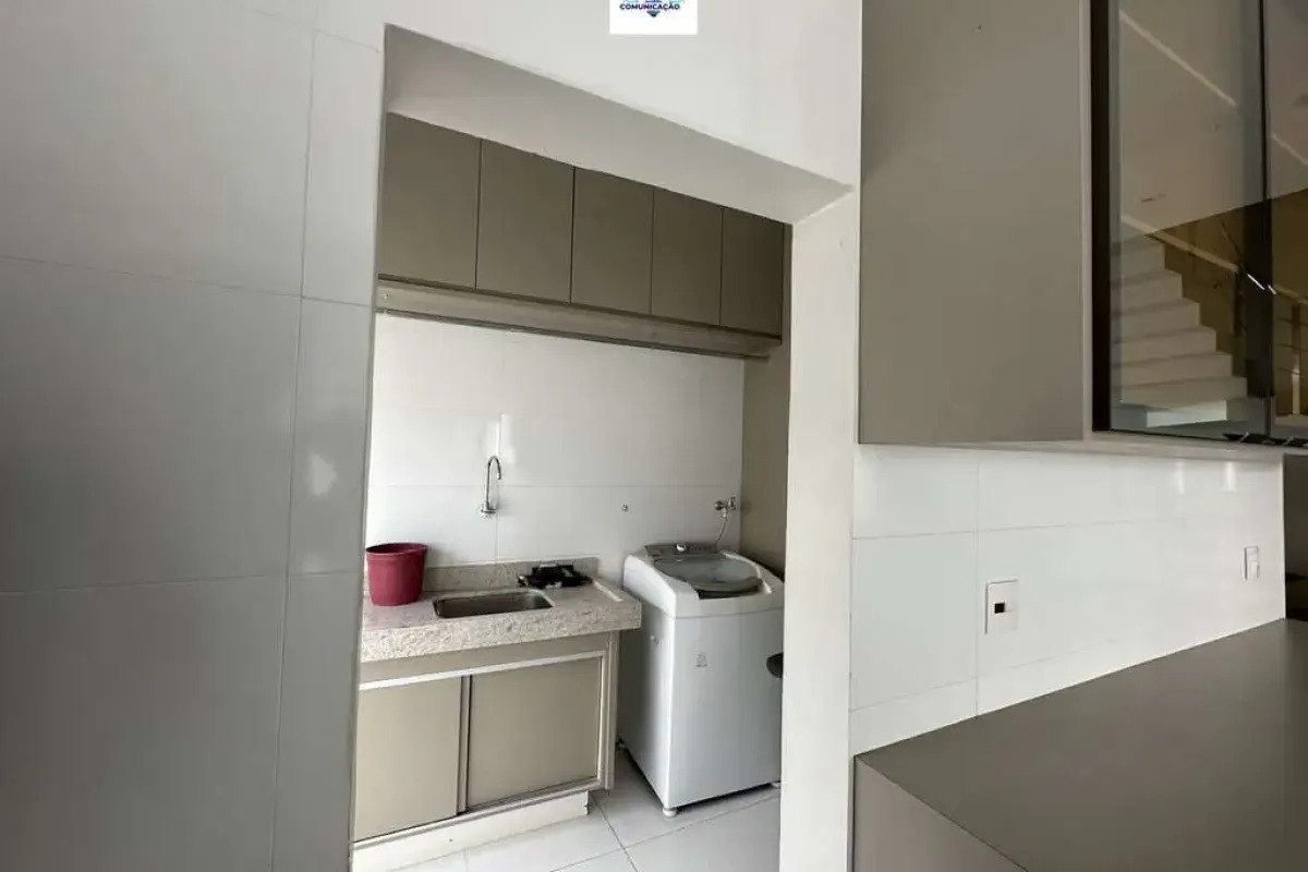 Casa à venda no bairro Residencial Condomínio Jardim Veneza em Senador Canedo/GO — foto
