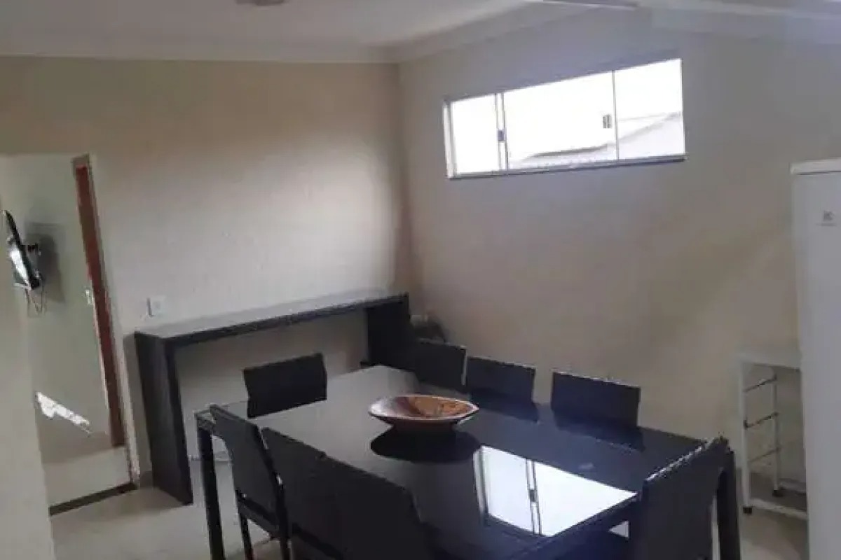 Casa Térrea 4 Quartos para Venda em Condomínio Fechado - Região Noroeste de Goiânia — foto