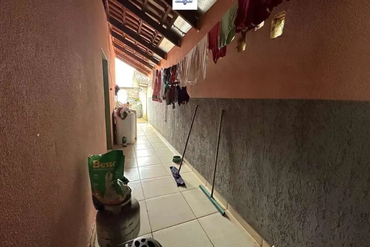 Casa à venda no bairro Setor Santos Dumont em Goiânia/GO — foto