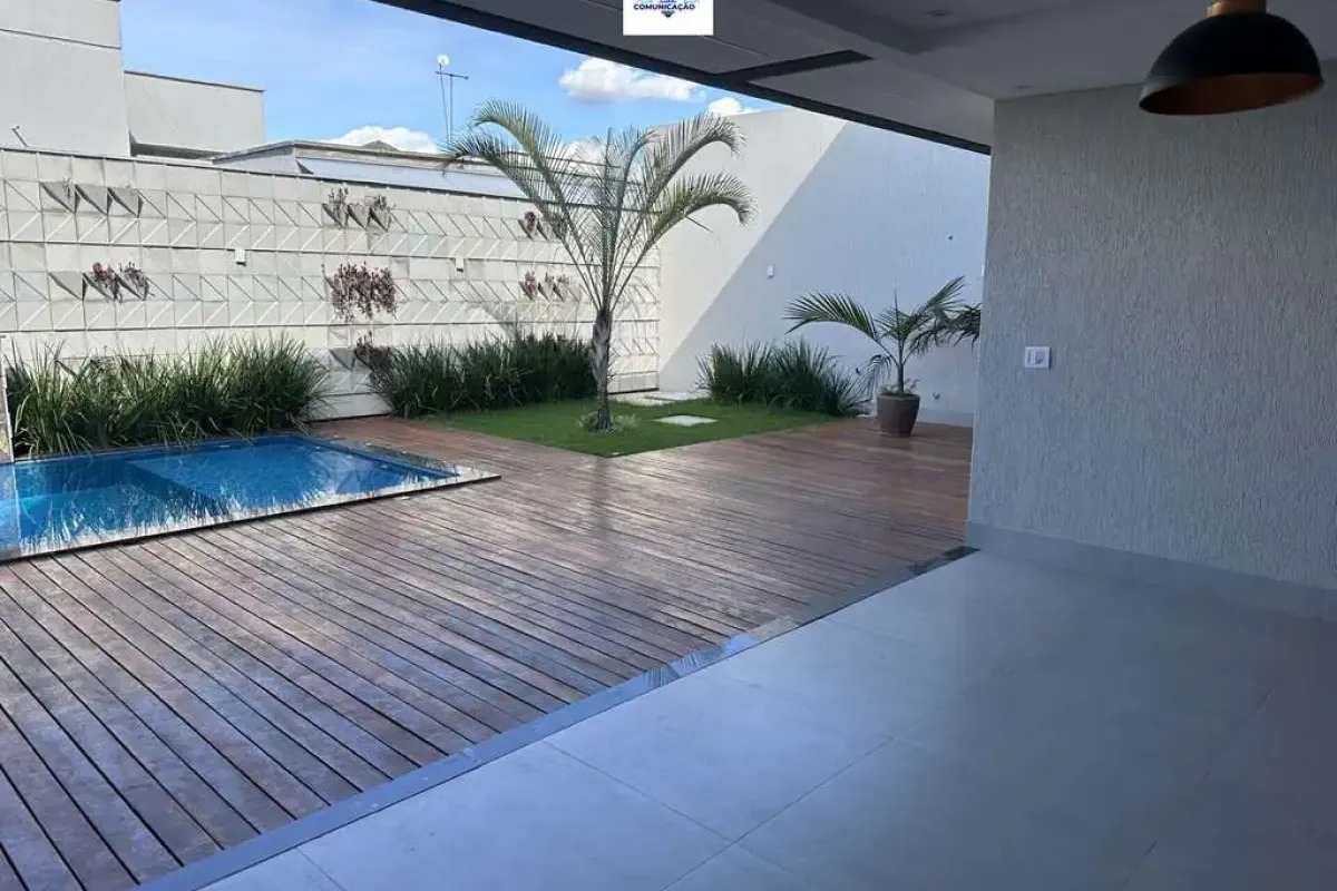 Casa à venda no Jardim Veneza em Senador Canedo/GO — foto