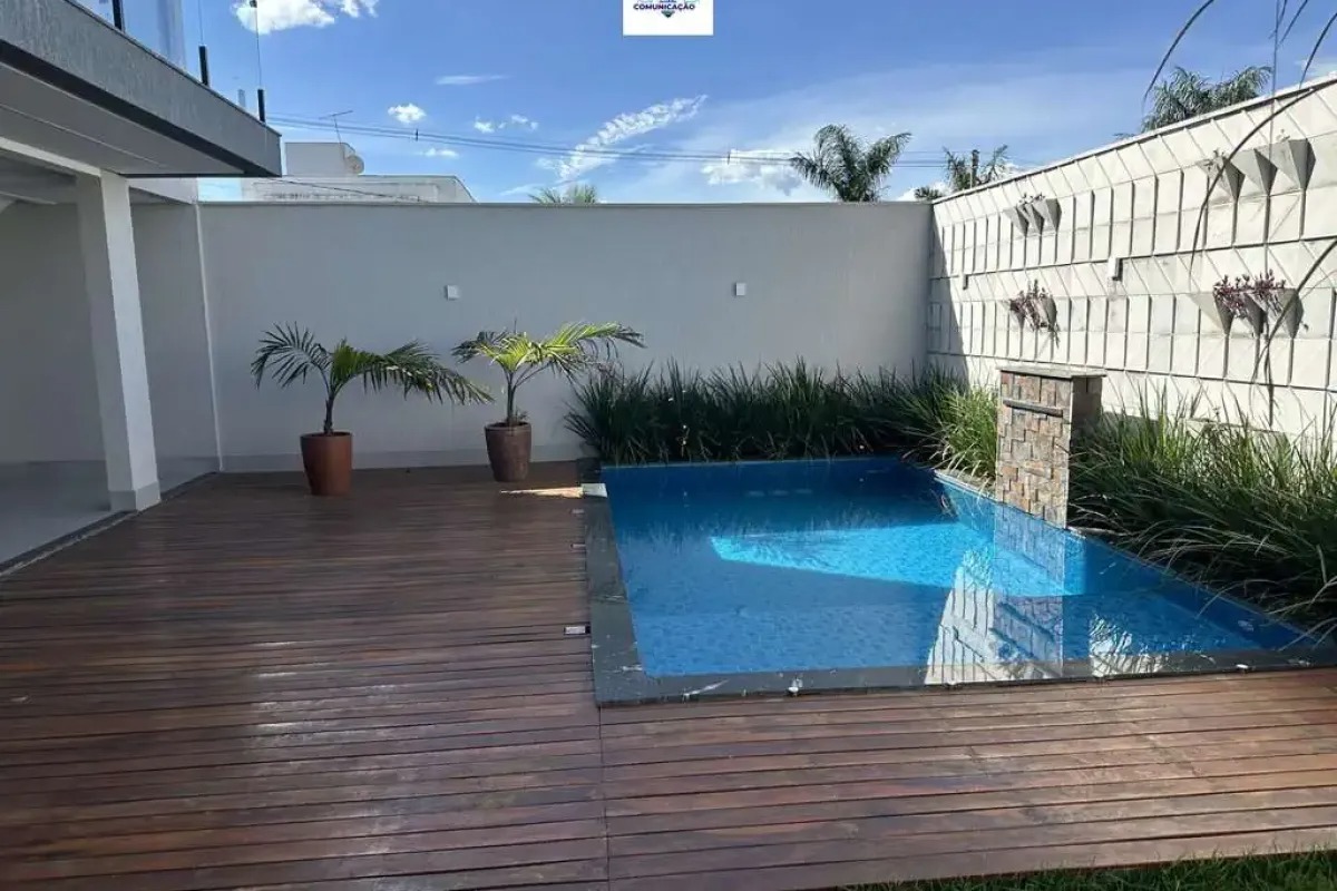 Casa à venda no Jardim Veneza em Senador Canedo/GO — foto