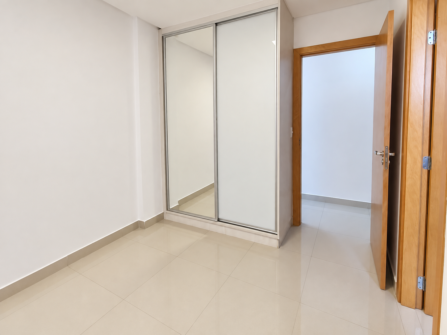 Apartamento para Locação - Ed. Vermont | Jardim Goiás | Goiânia - GO — foto