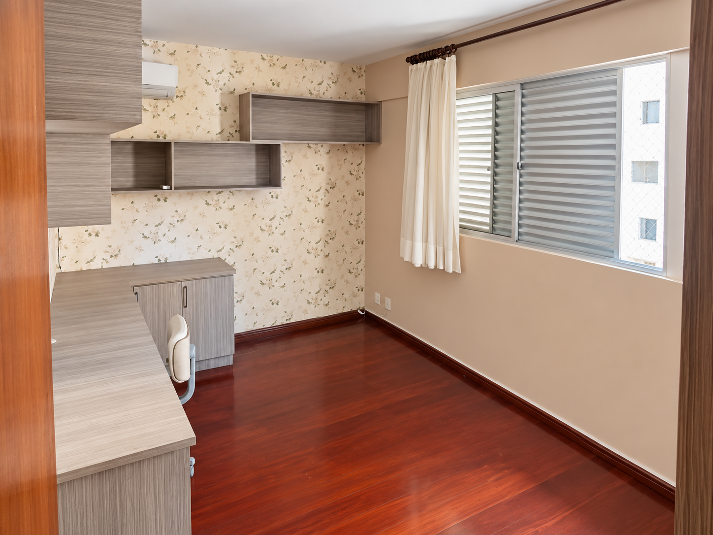 Apartamento para Aluguel - Edifício Rio das Ostras | Setor Bueno - Goiânia - GO — foto