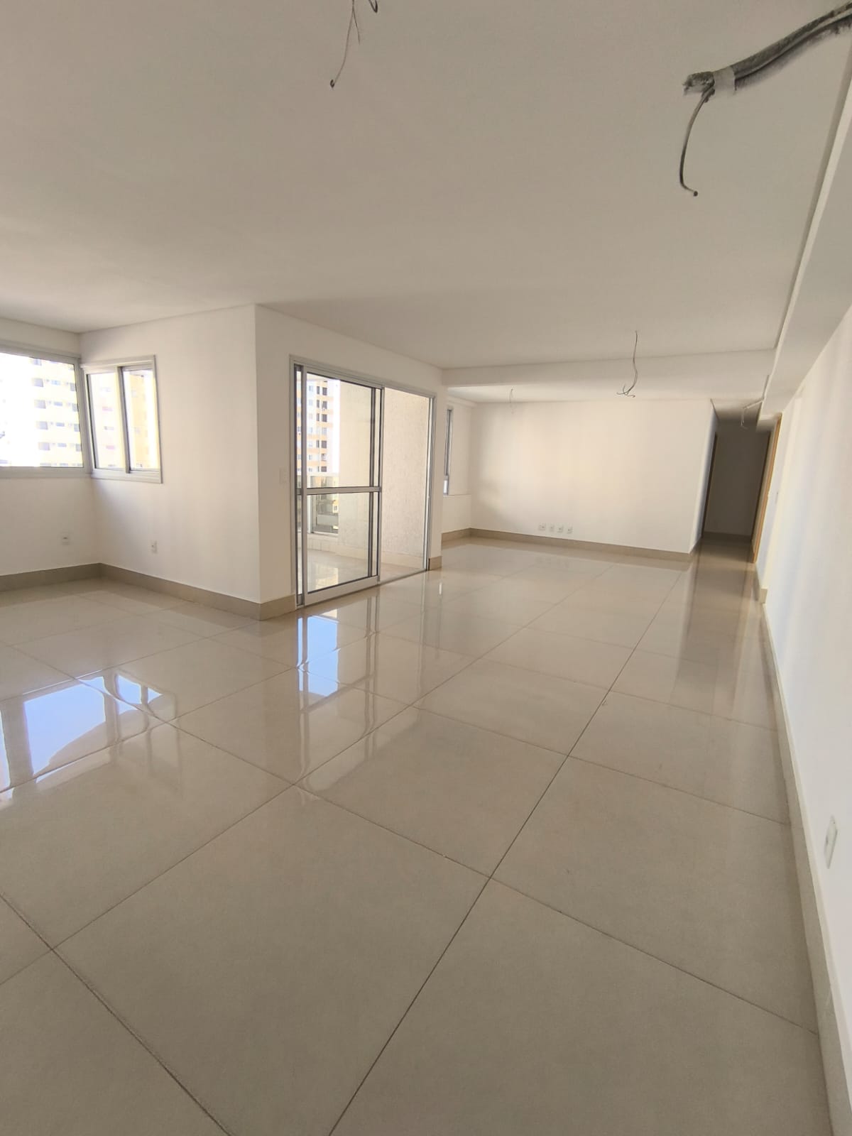 Apartamento à Venda com 3 Suítes – Maison Bueno | Setor Bueno – Goiânia/GO — foto