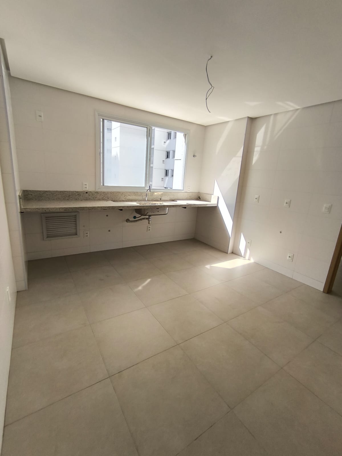 Apartamento à Venda com 3 Suítes – Maison Bueno | Setor Bueno – Goiânia/GO — foto