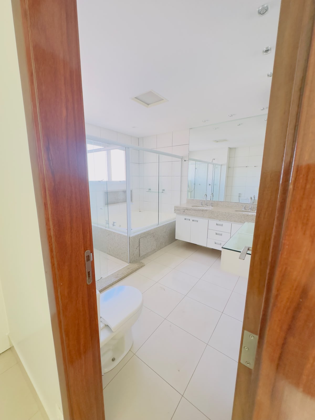 Apartamento à Venda - Residencial Magnific | Jardim Goiás | Goiânia/GO — foto